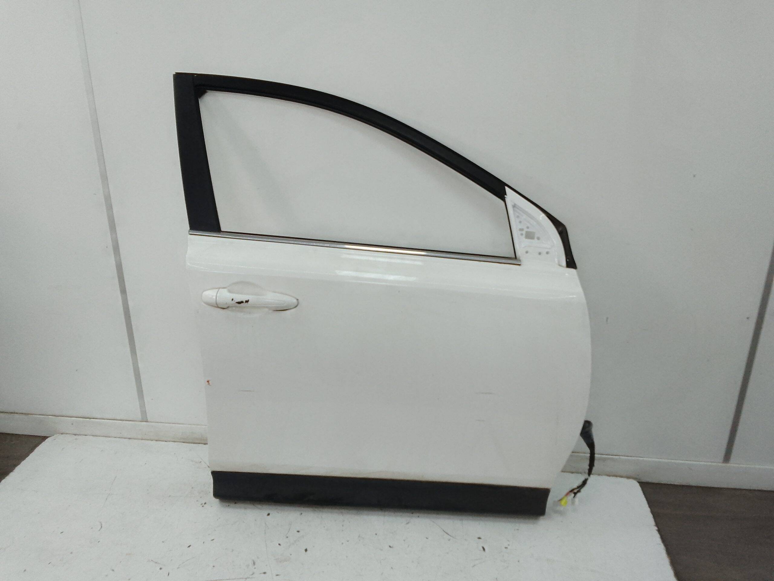 Puerta delantera izquierda toyota rav4 (a4)(2013->)