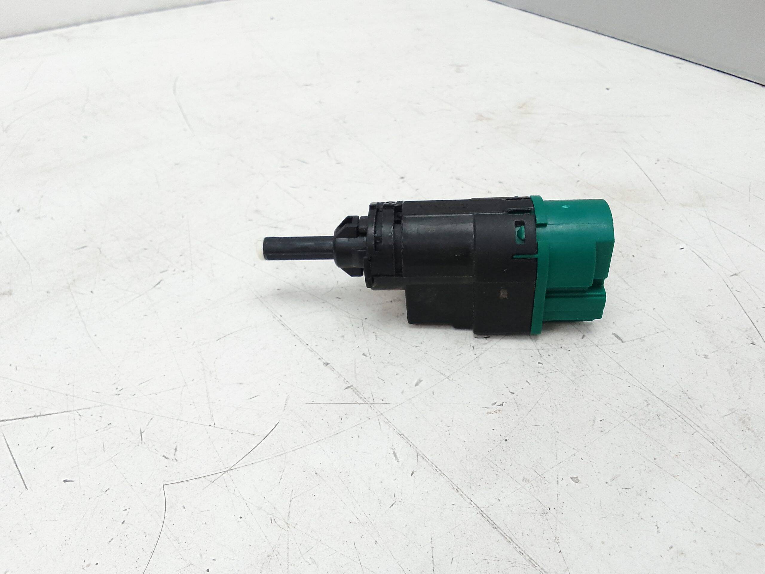 Interruptor freno renault clio v (08.2019->)