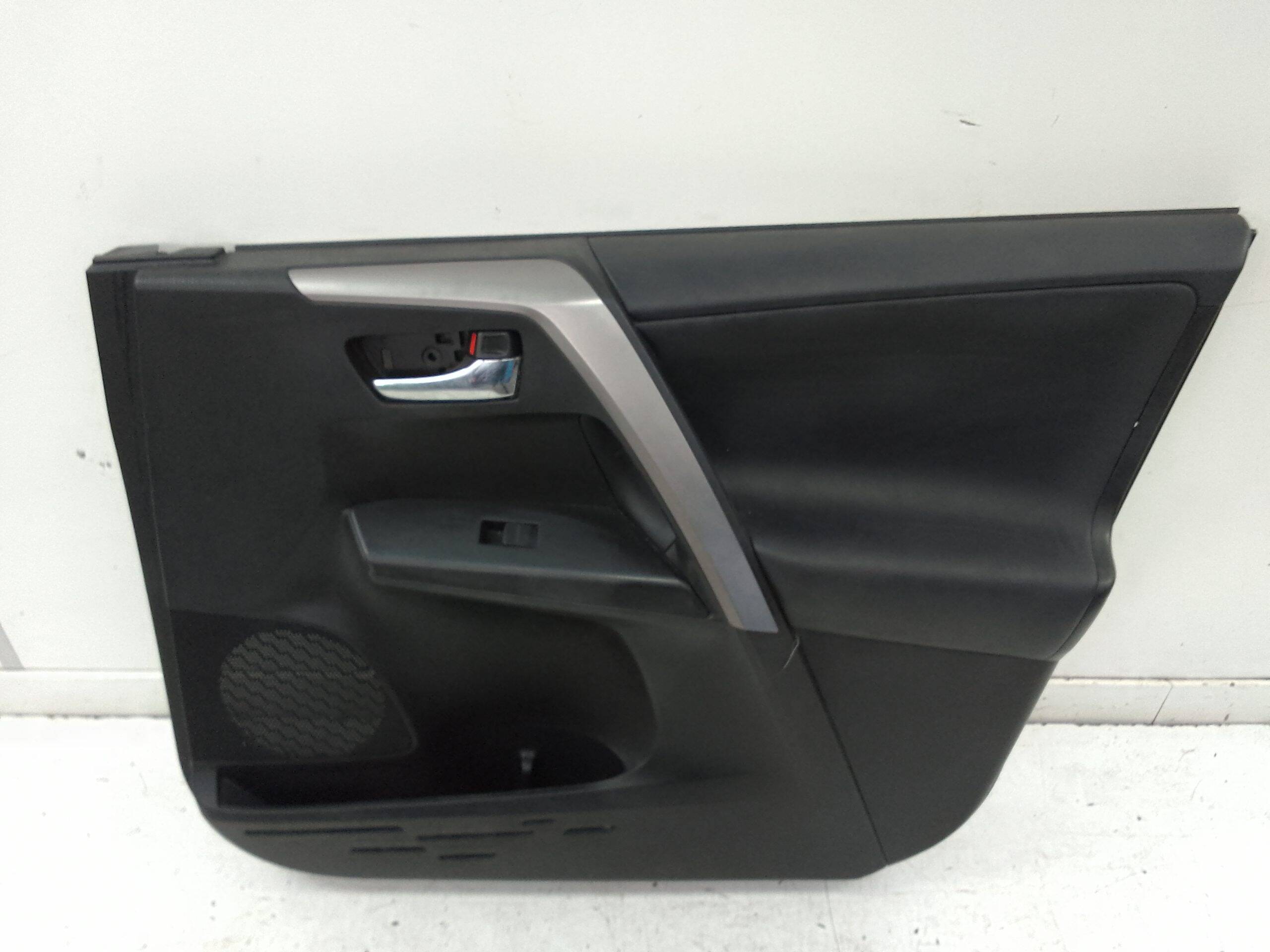 Guarnecido puerta delantera derecha toyota rav4 (a4)(2013->)