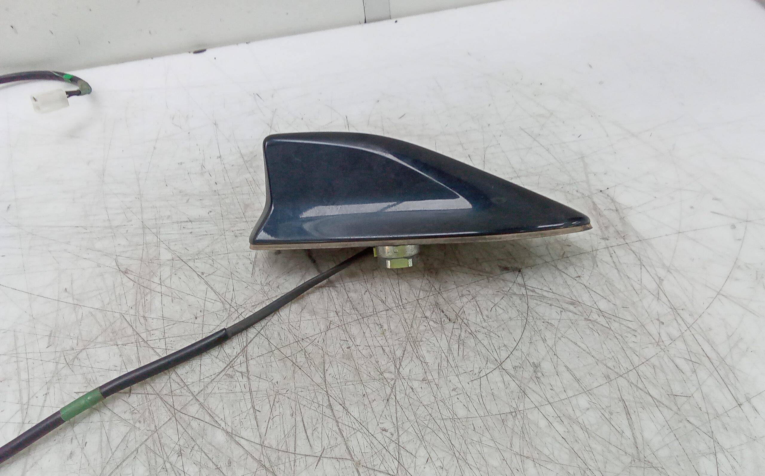 Antena toyota auris (e18)(10.2012->)