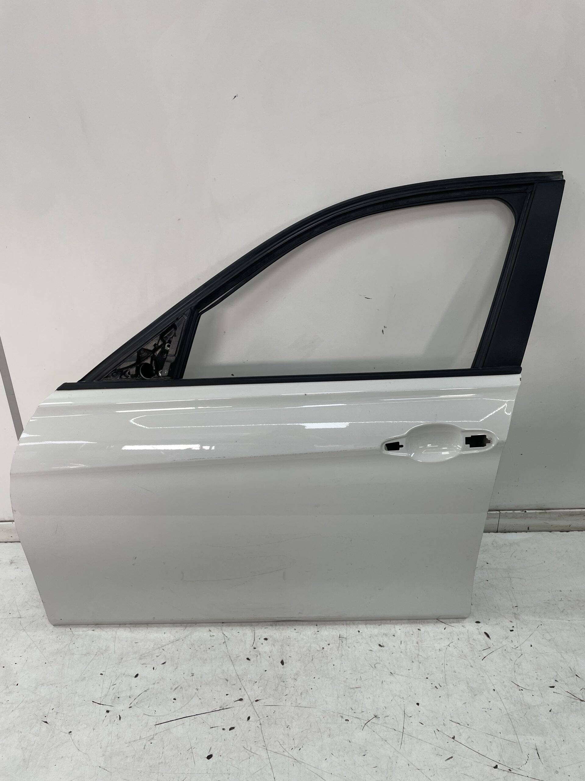 Puerta delantera izquierda bmw serie 3 berlina (f30)(2011->)