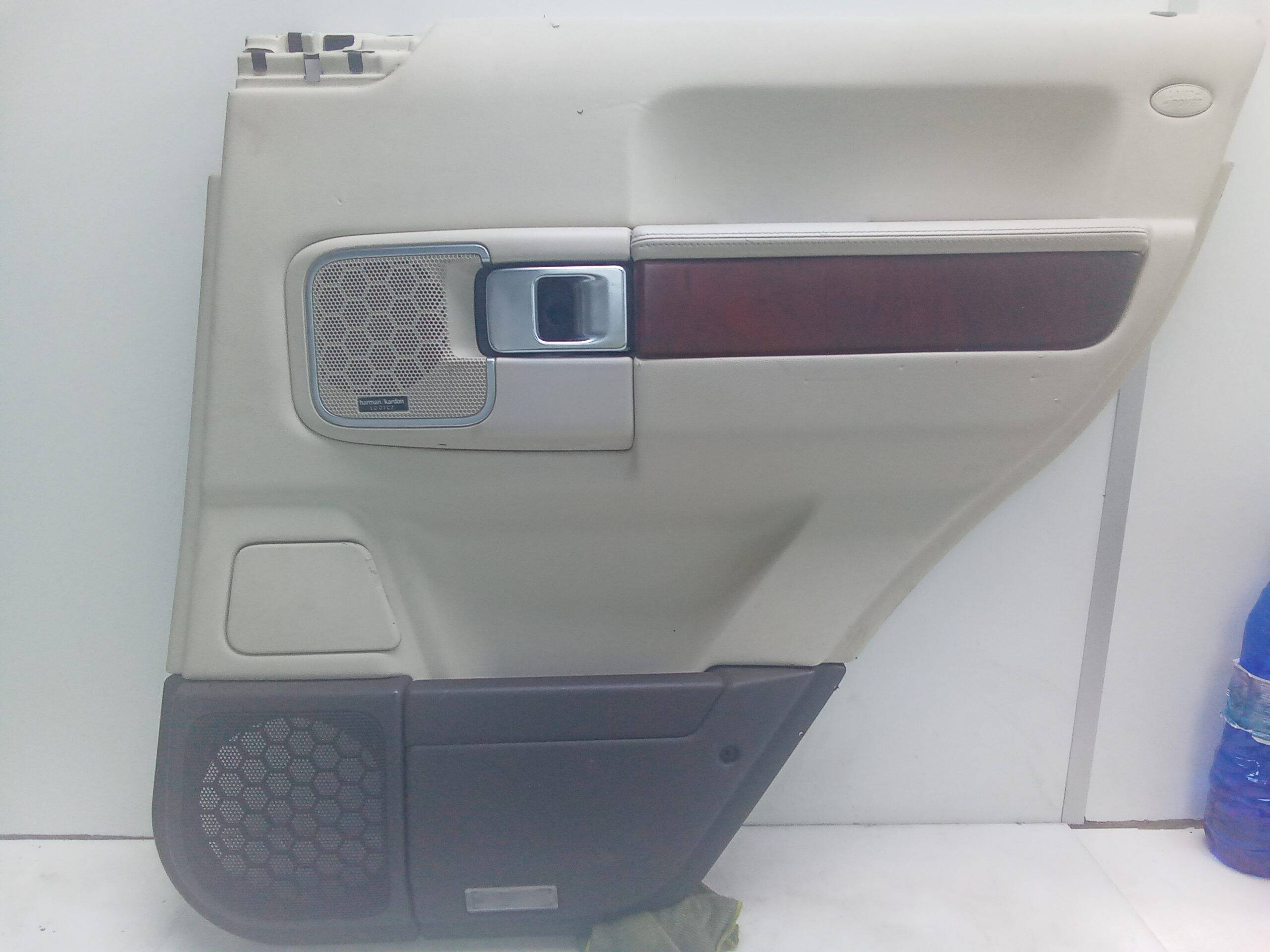 Guarnecido puerta trasera derecha land rover range rover (lm)(01.2002->)