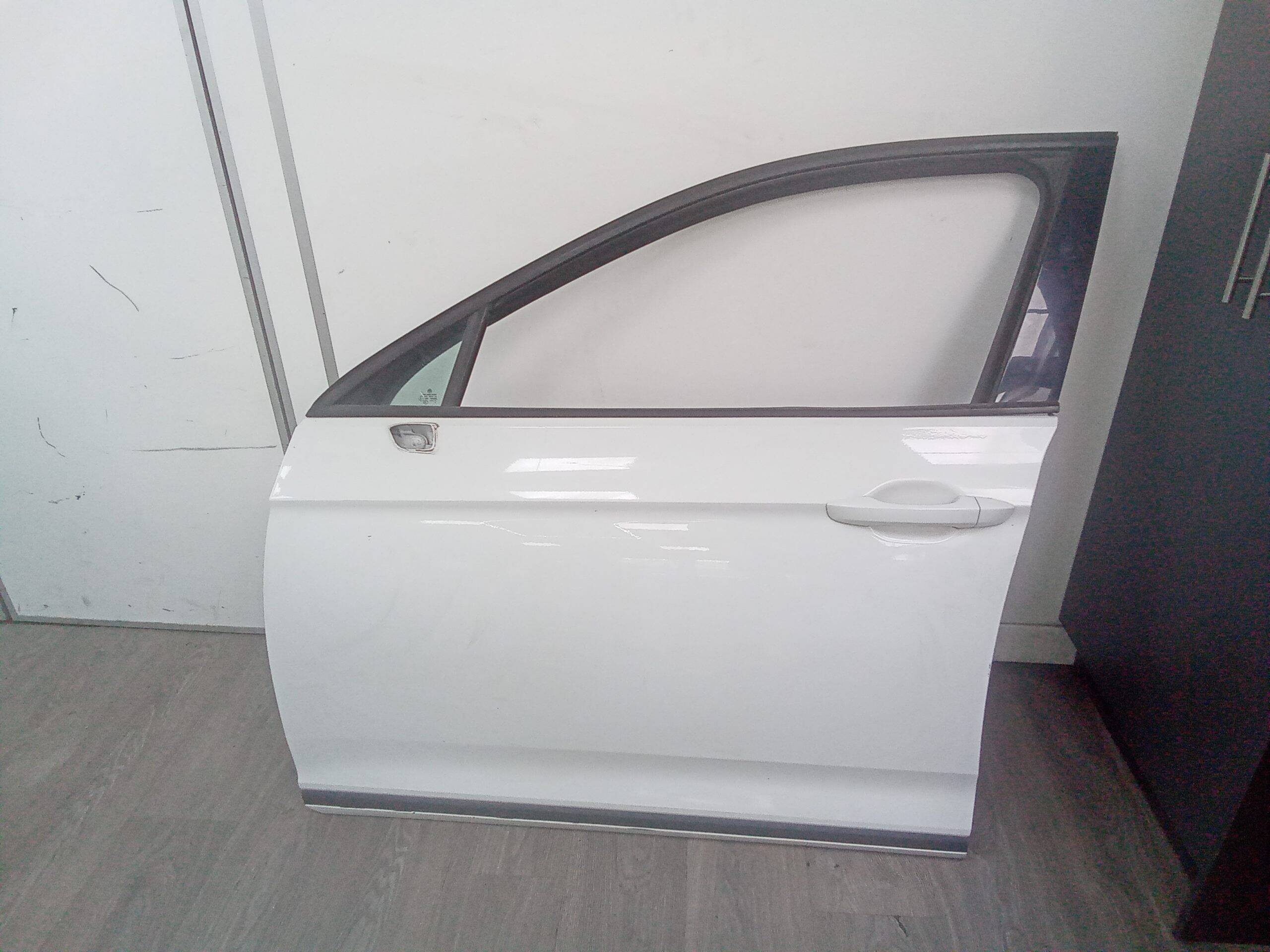 Puerta delantera izquierda volkswagen passat variant (3g5)(07.2014->)