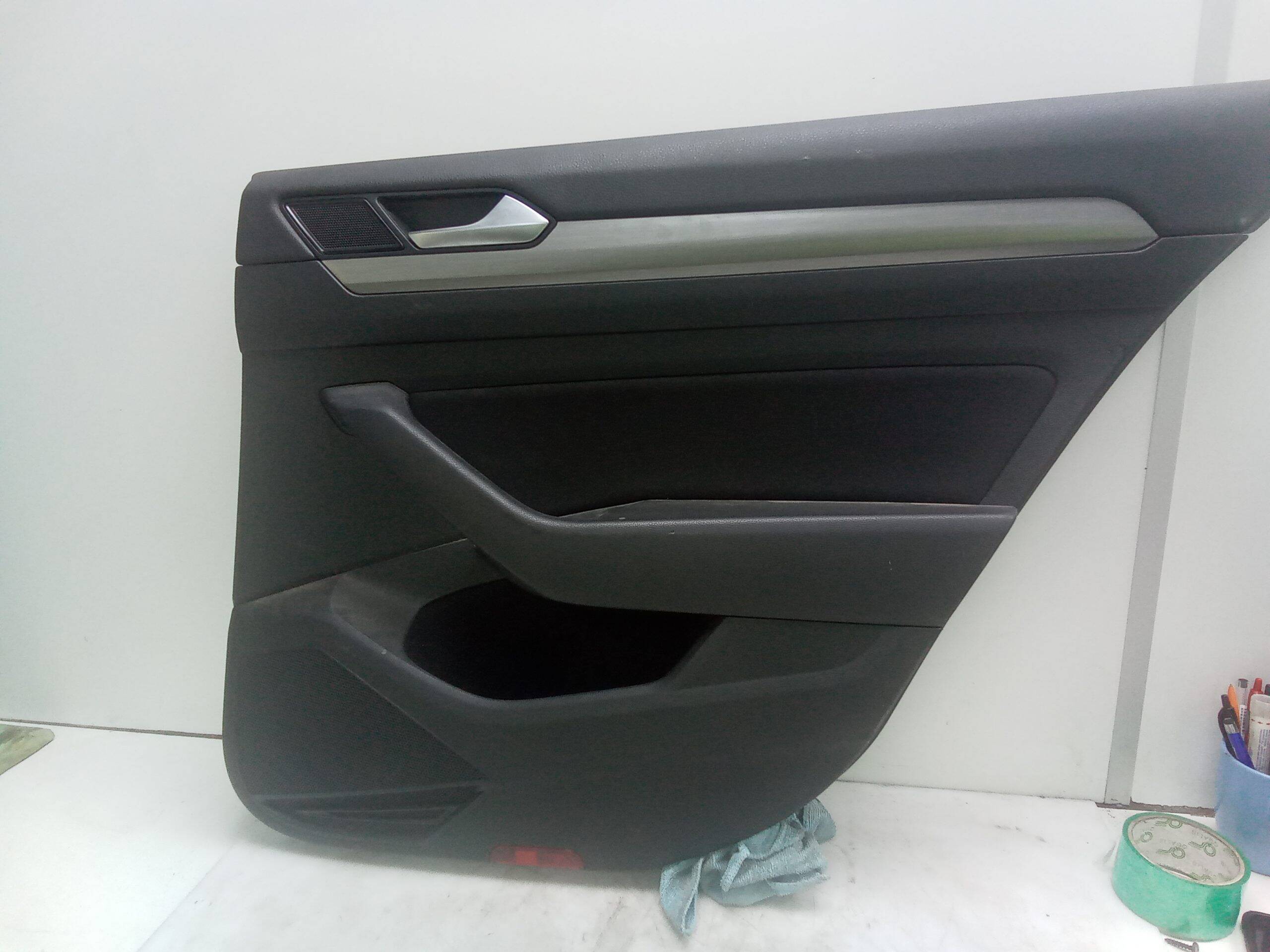 Guarnecido puerta trasera derecha volkswagen passat variant (3g5)(07.2014->)