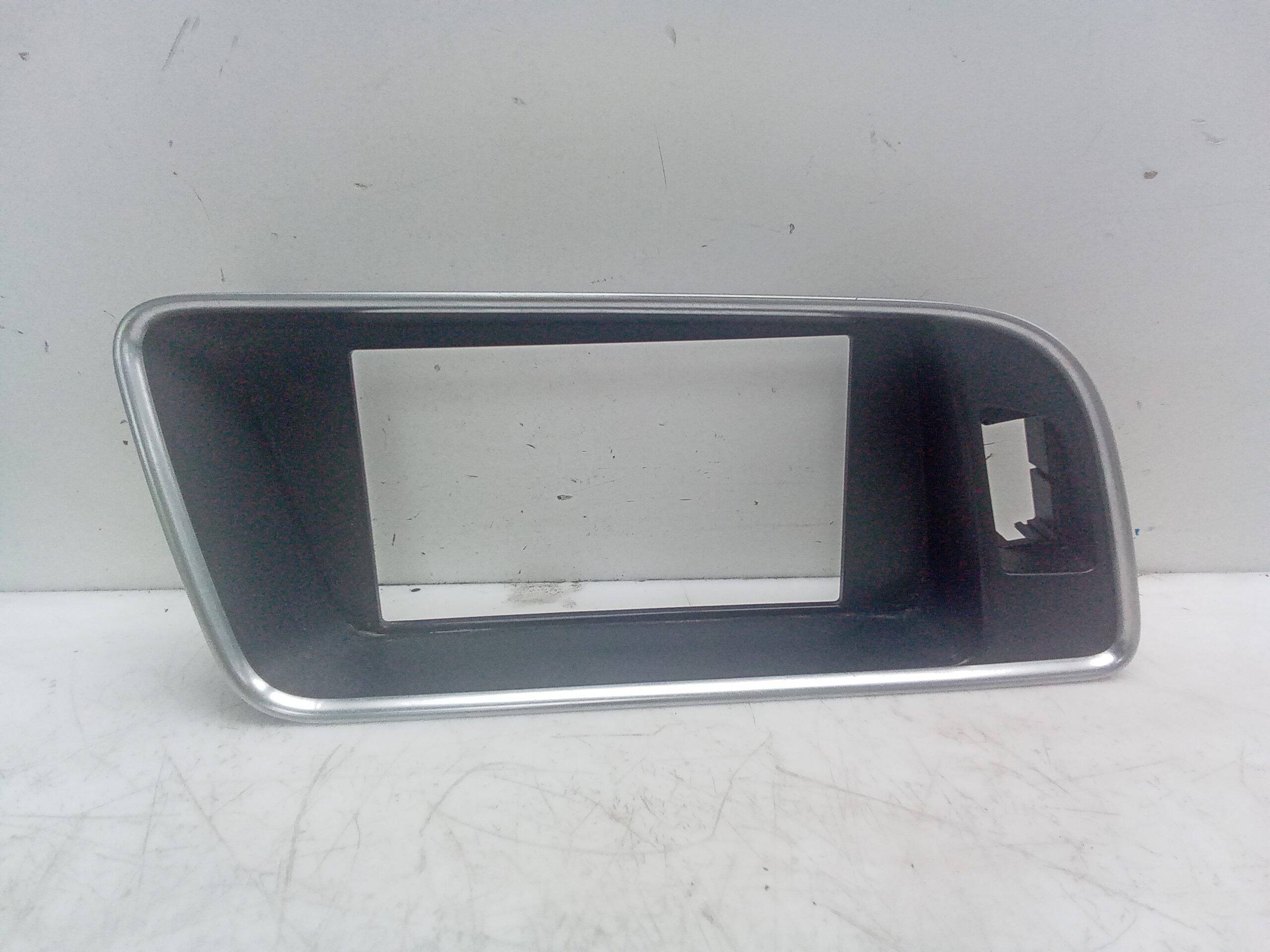 Moldura / consola radio audi q5 (8r)(2008->)