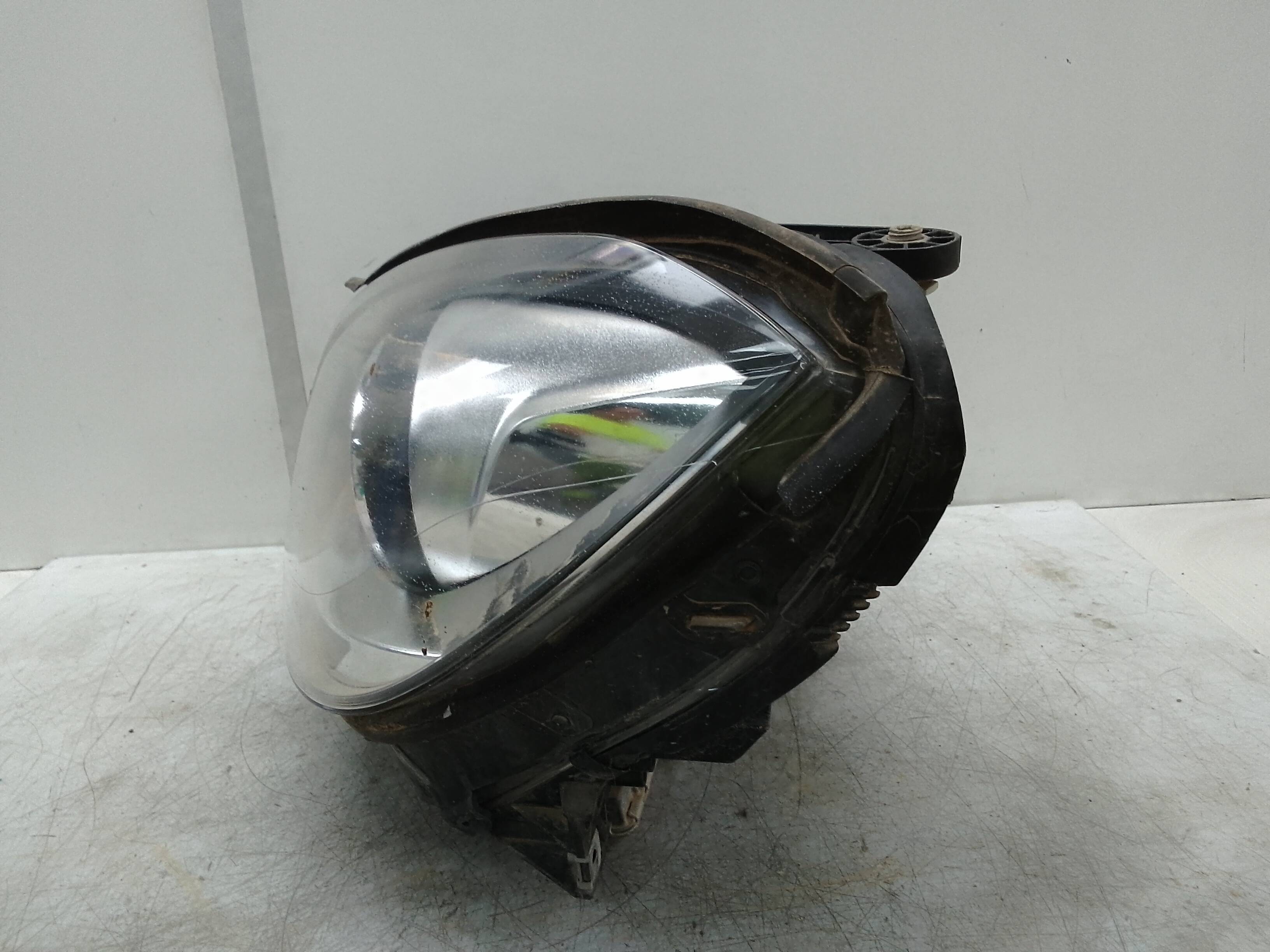 Faro izquierdo mercedes-benz clase c (bm 204) coupe (01.2011->)