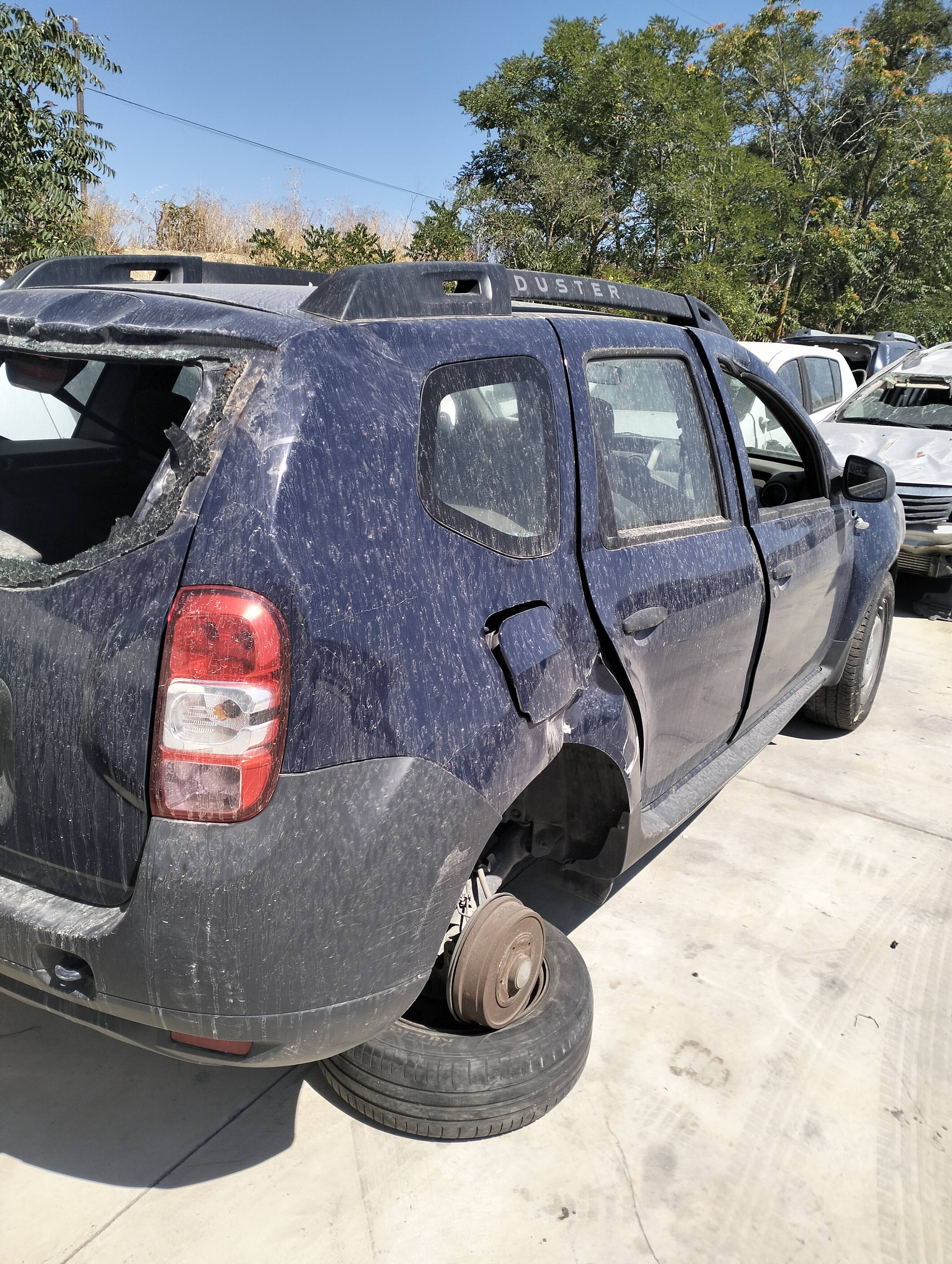 Spoiler talonera izquierda dacia duster i (2010->)