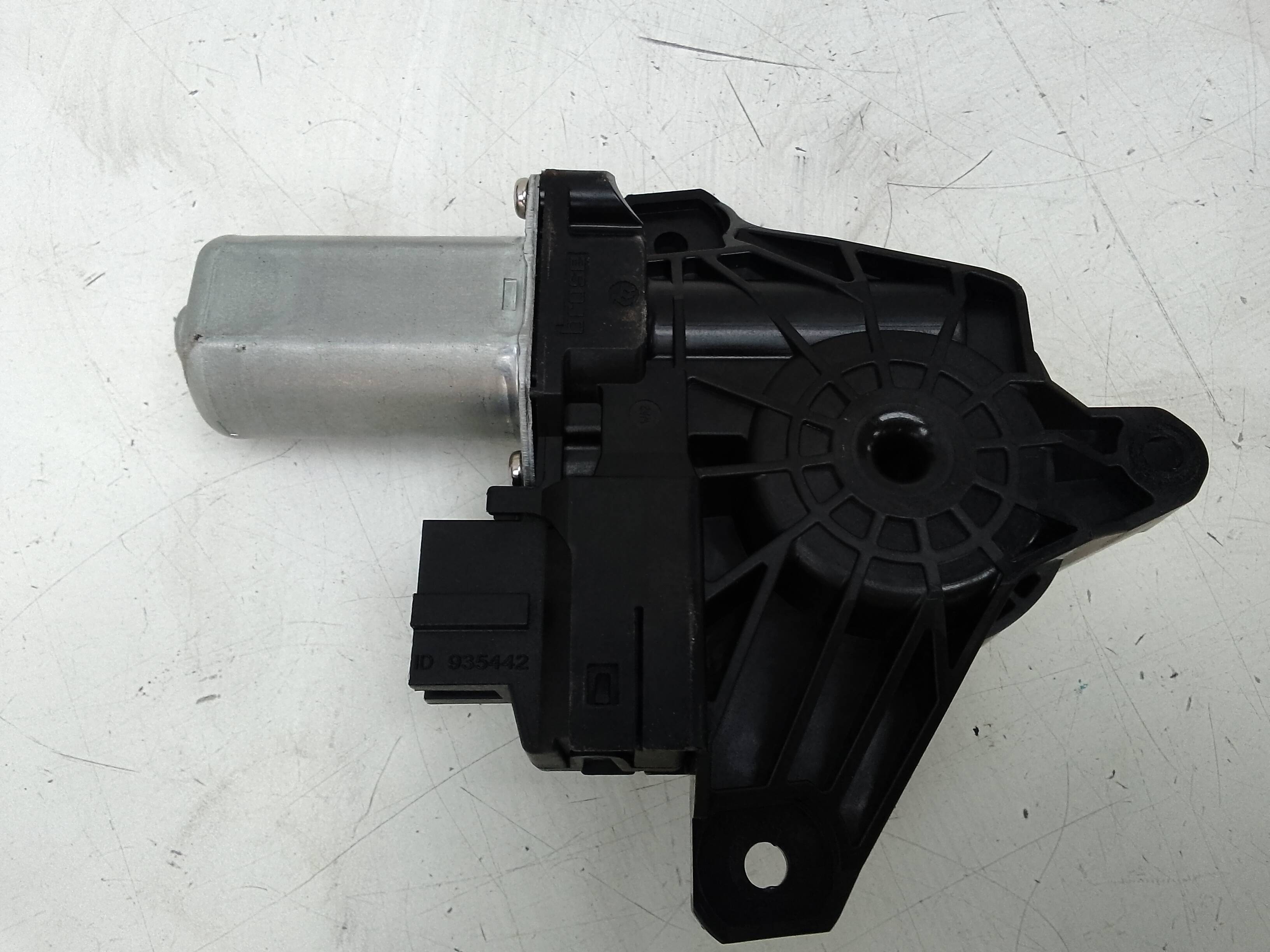 Motor elevalunas trasero derecho mercedes-benz clase a (bm 176)(06.2012->)