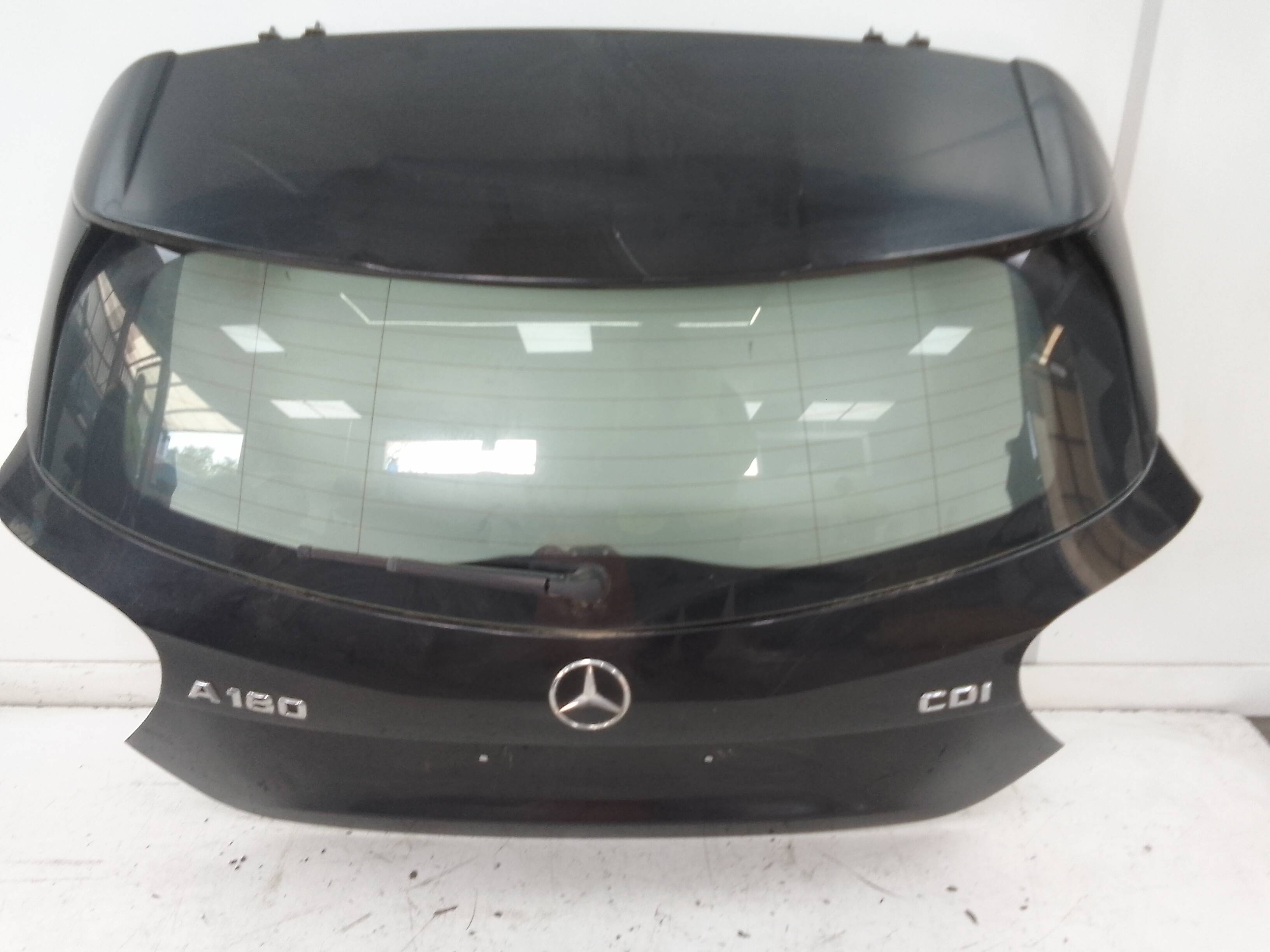 Porton trasero mercedes-benz clase a (bm 176)(06.2012->)