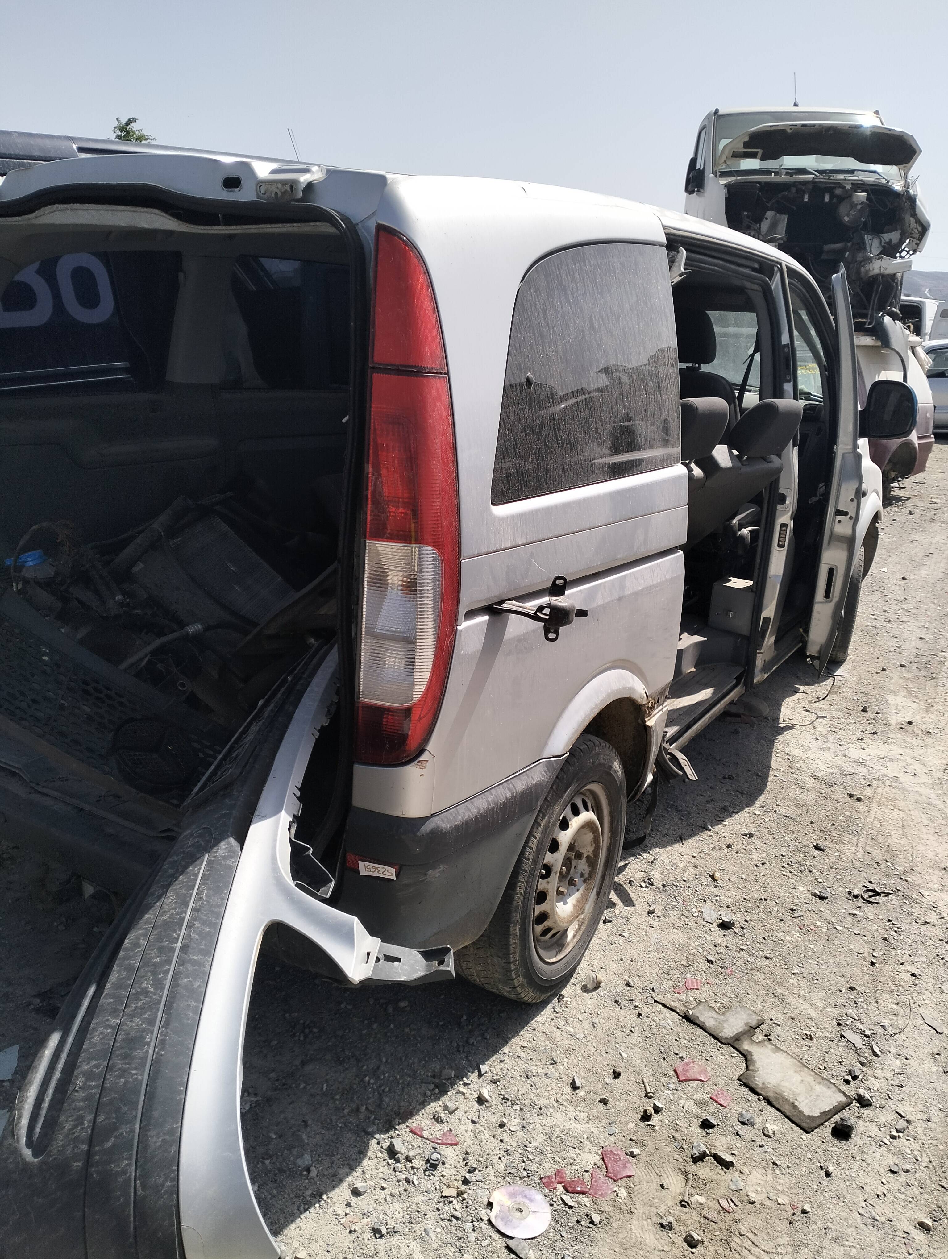 Anclaje cinturÓn delantero derecho mercedes-benz vito furgón (639)(06.2003->)