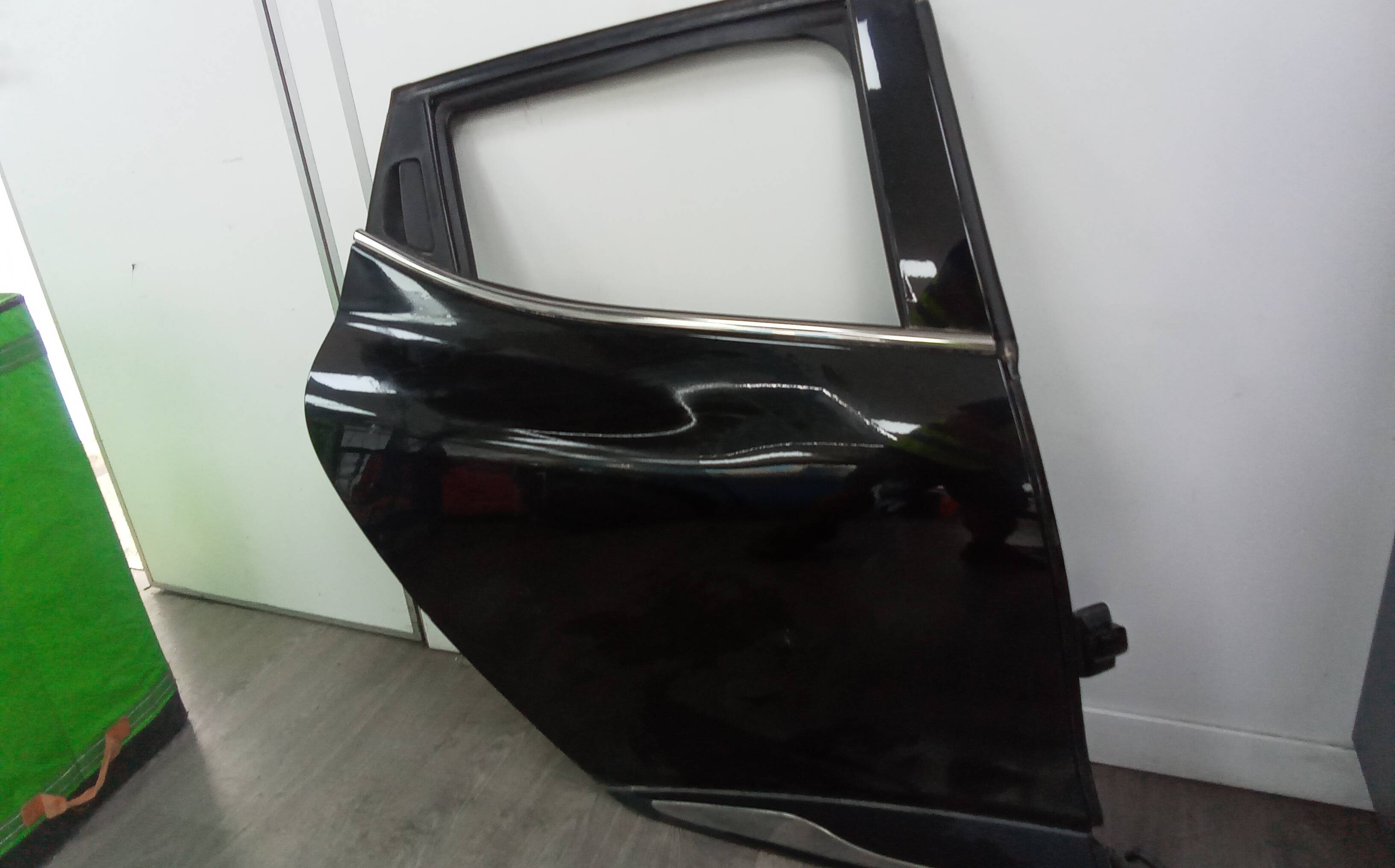 Puerta trasera derecha renault clio iv (2012->)