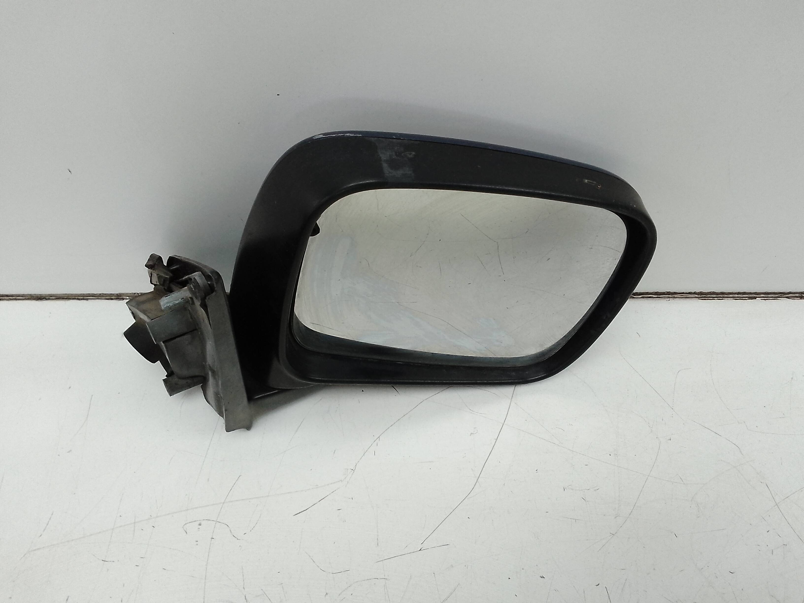 Retrovisor derecho nissan terrano ii (r20)(02.1993->)