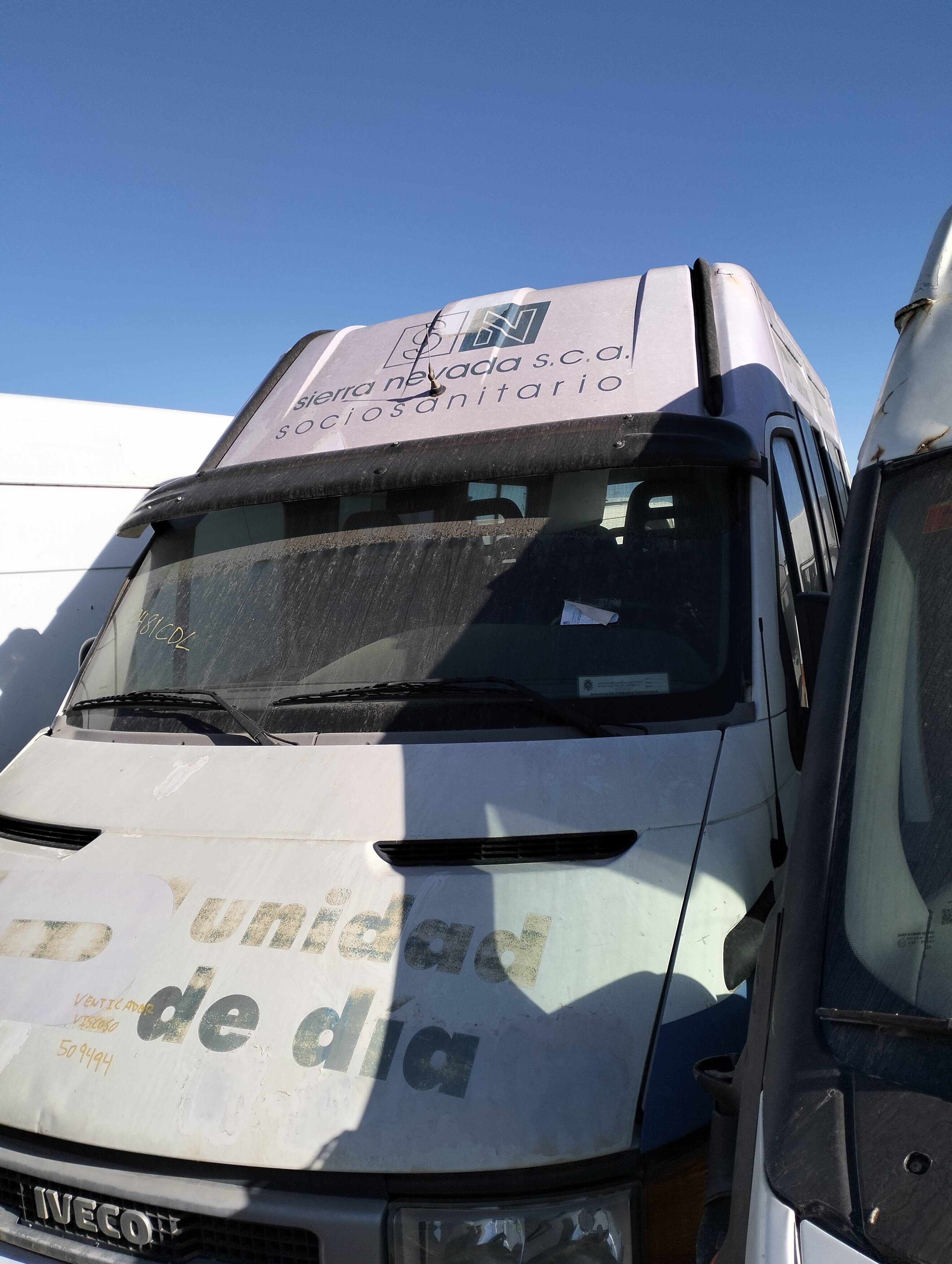 Elevalunas delantero izquierdo iveco daily i autobús