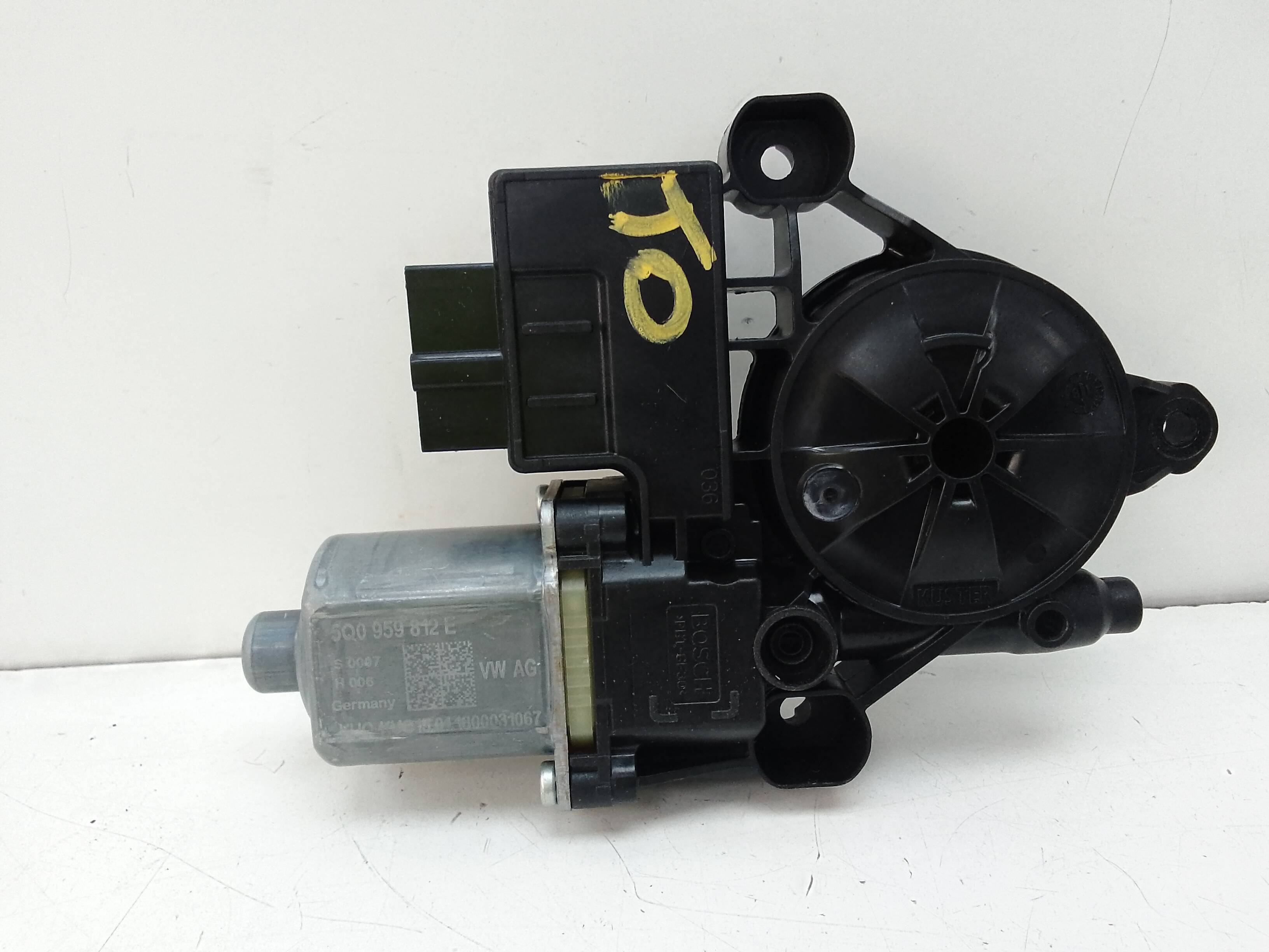 Motor elevalunas trasero derecho seat leon st 5f8 (10.2013->)