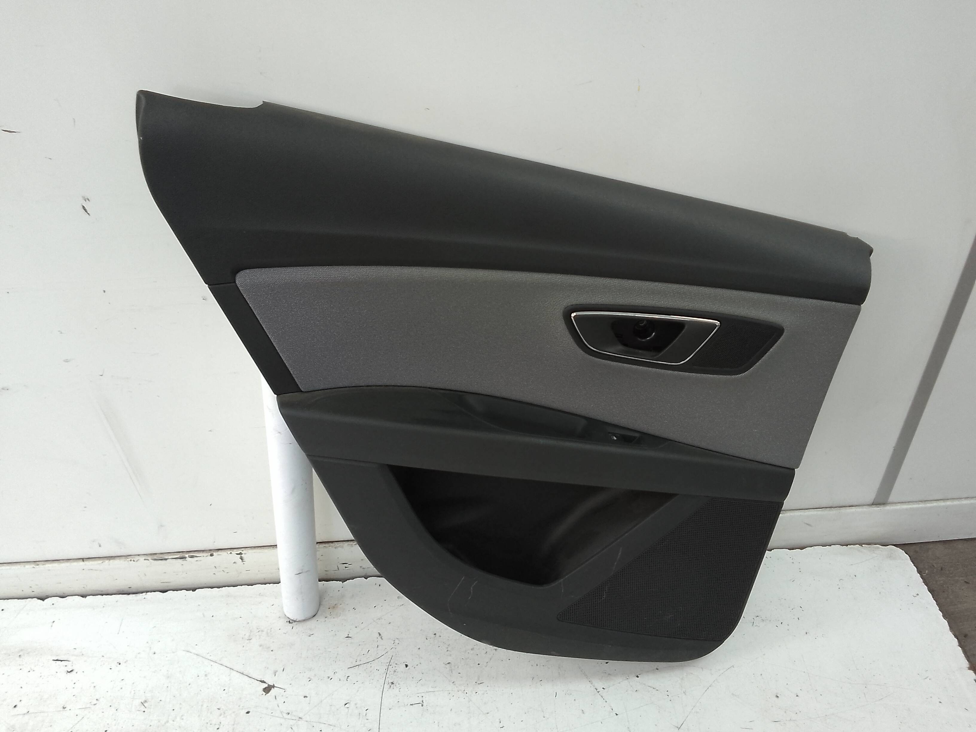 Guarnecido puerta trasera izquierda seat leon st 5f8 (10.2013->)