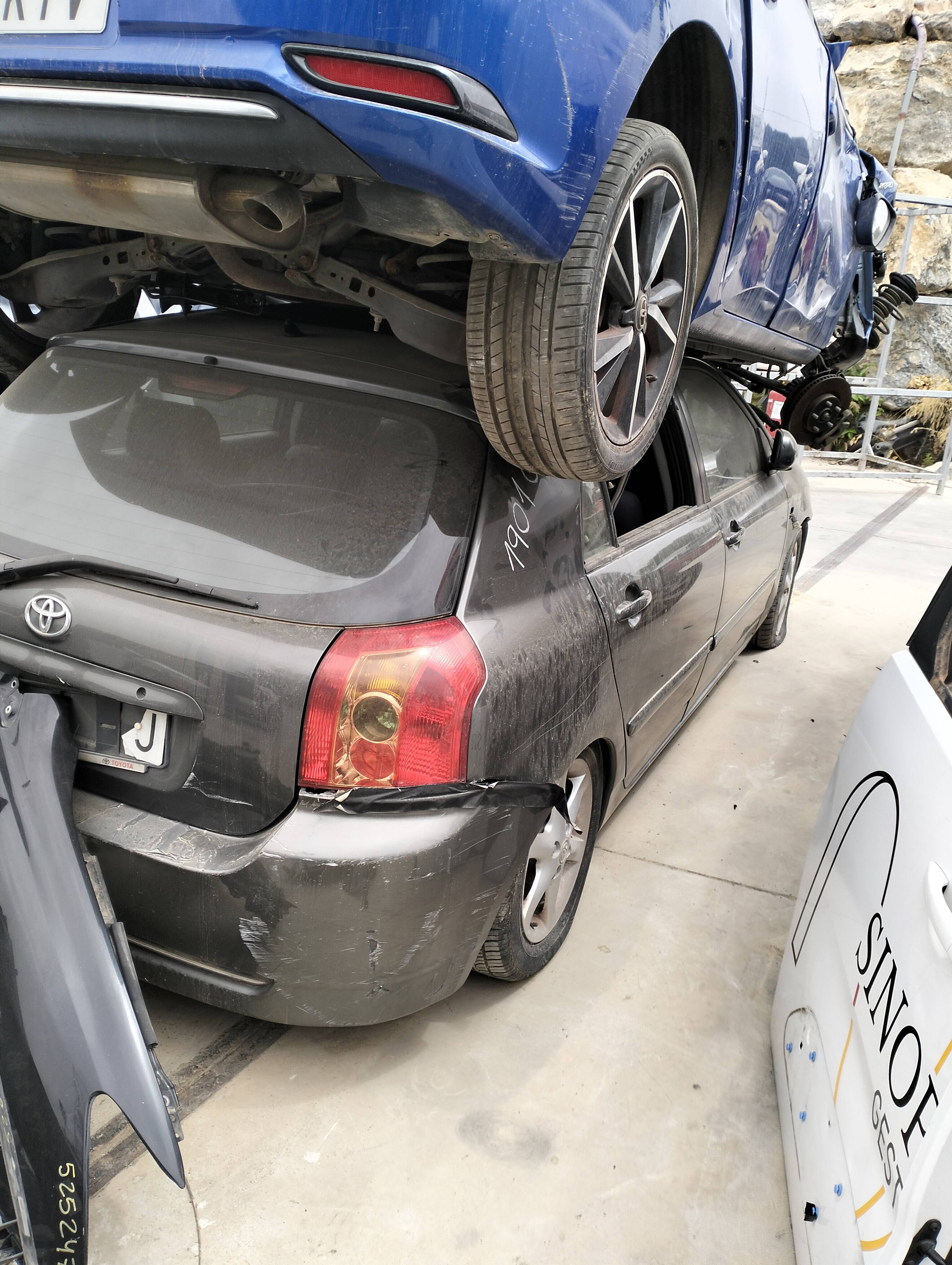 Elevalunas trasero izquierdo toyota corolla (e12)(2002->)