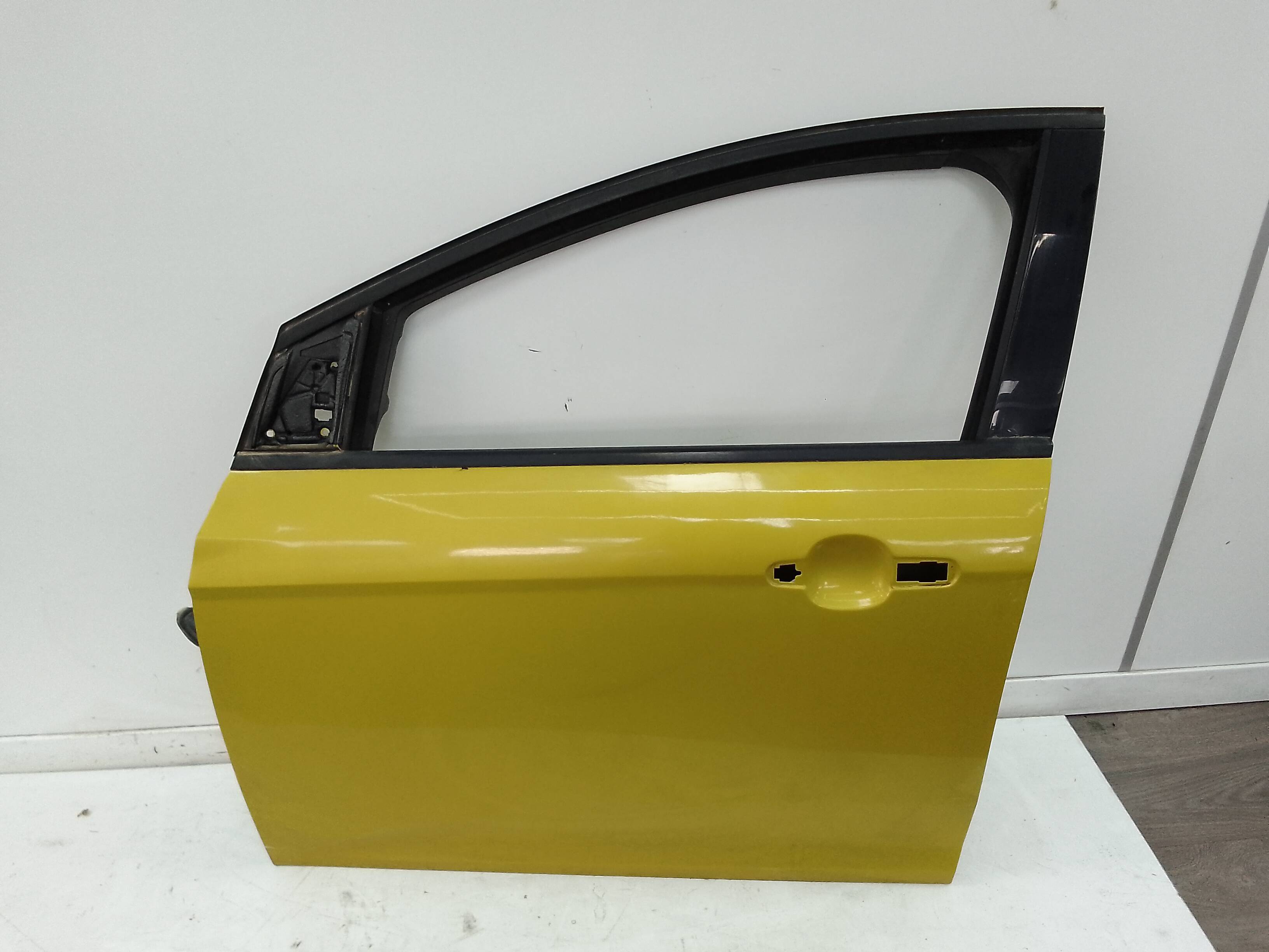 Puerta delantera izquierda ford focus berlina (cb8)(2010->)