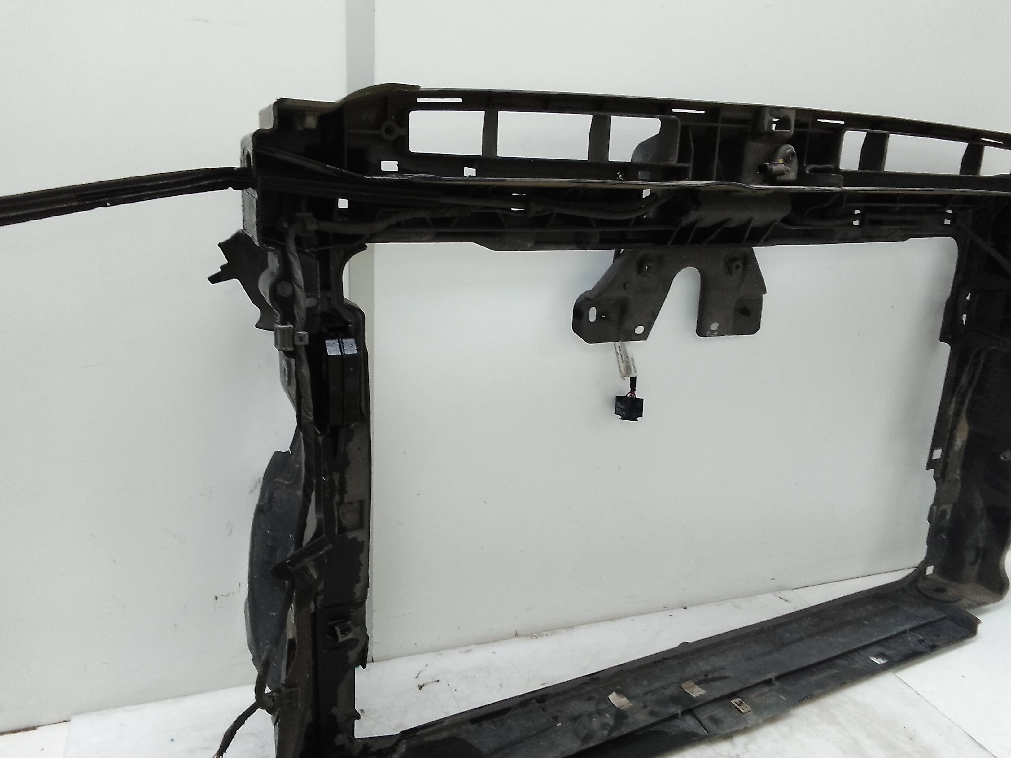 Soporte radiador volkswagen passat berlina (3g2)(07.2014->)