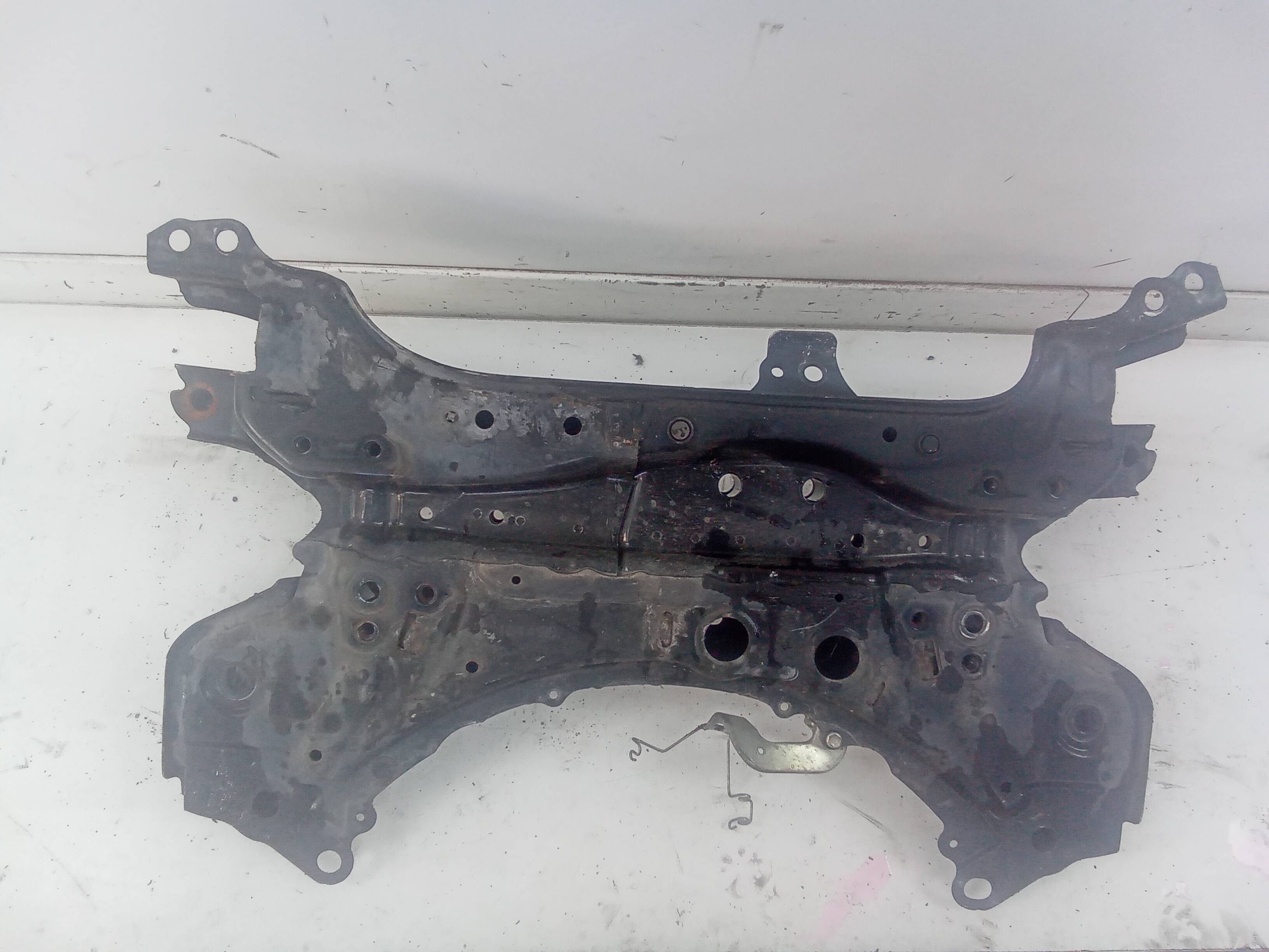 Puente delantero / cuna motor toyota prius (zvw30)(2009->)