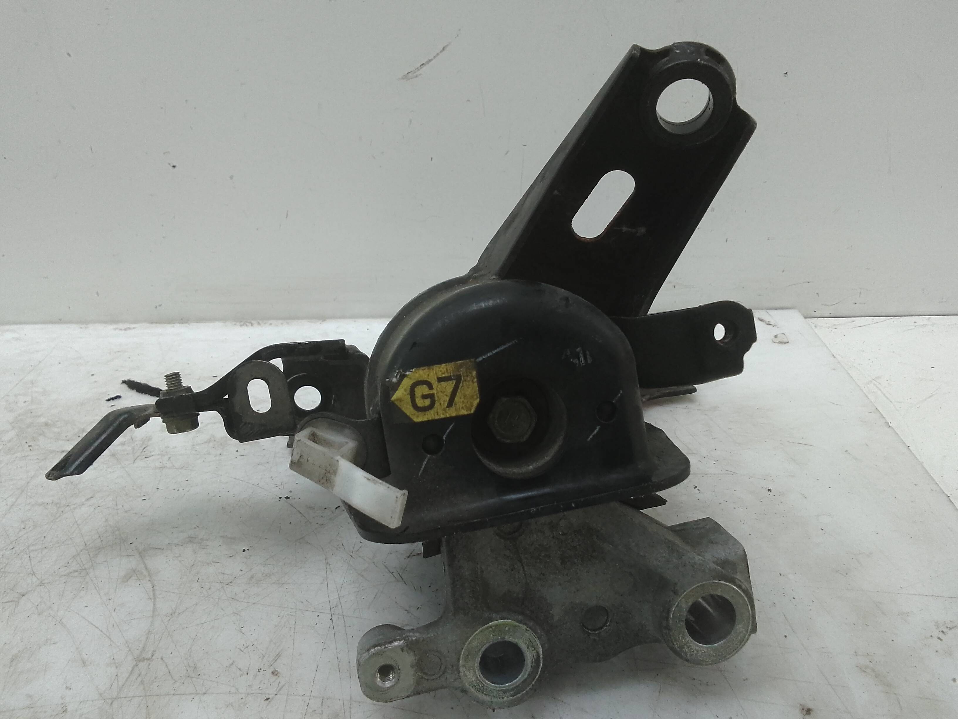 Soporte motor toyota prius (zvw30)(2009->)