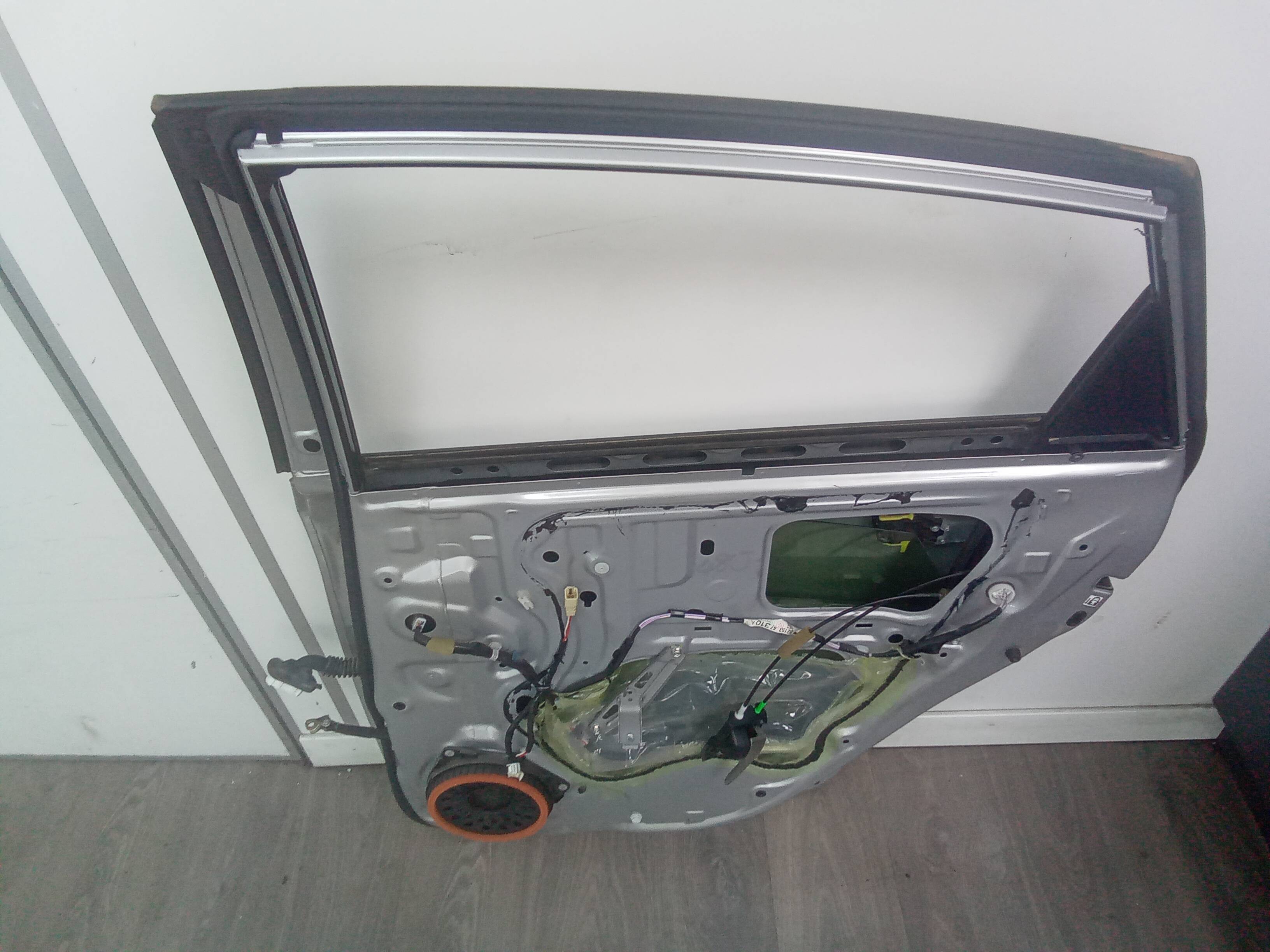 Puerta trasera derecha toyota prius (zvw30)(2009->)