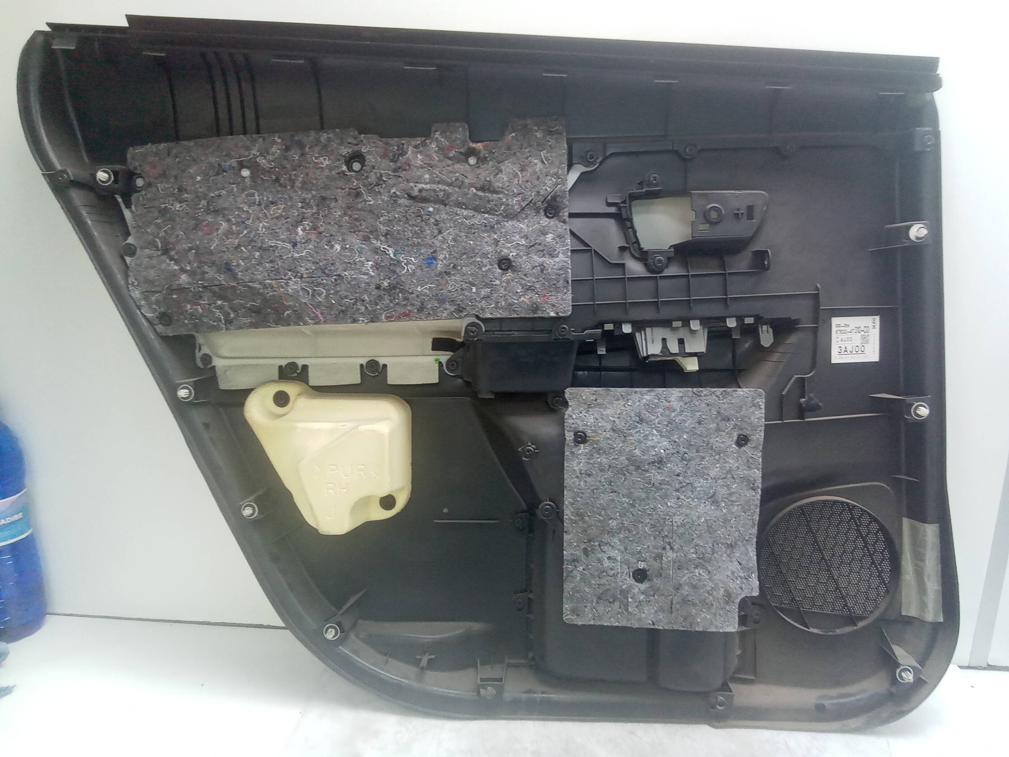 Guarnecido puerta trasera derecha toyota prius + (zvw40)(2012->)