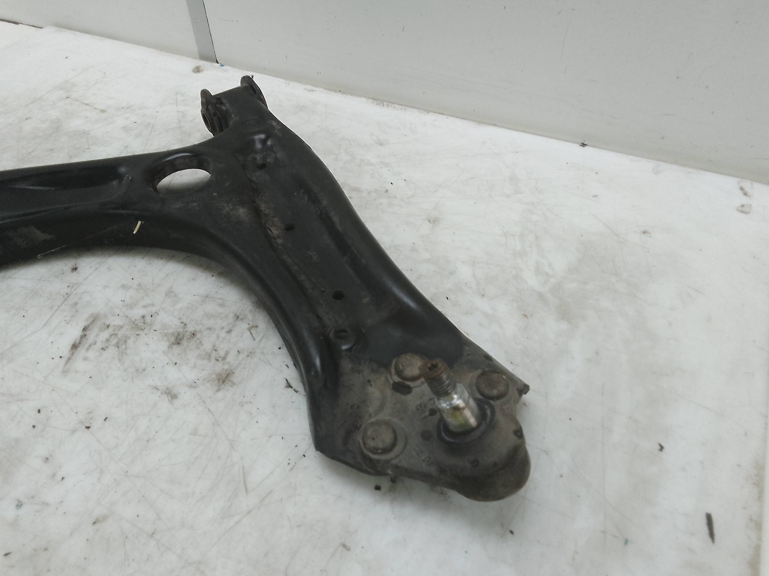 Brazo suspension inferior delantero derecho seat toledo (kg3)(07.2012->)