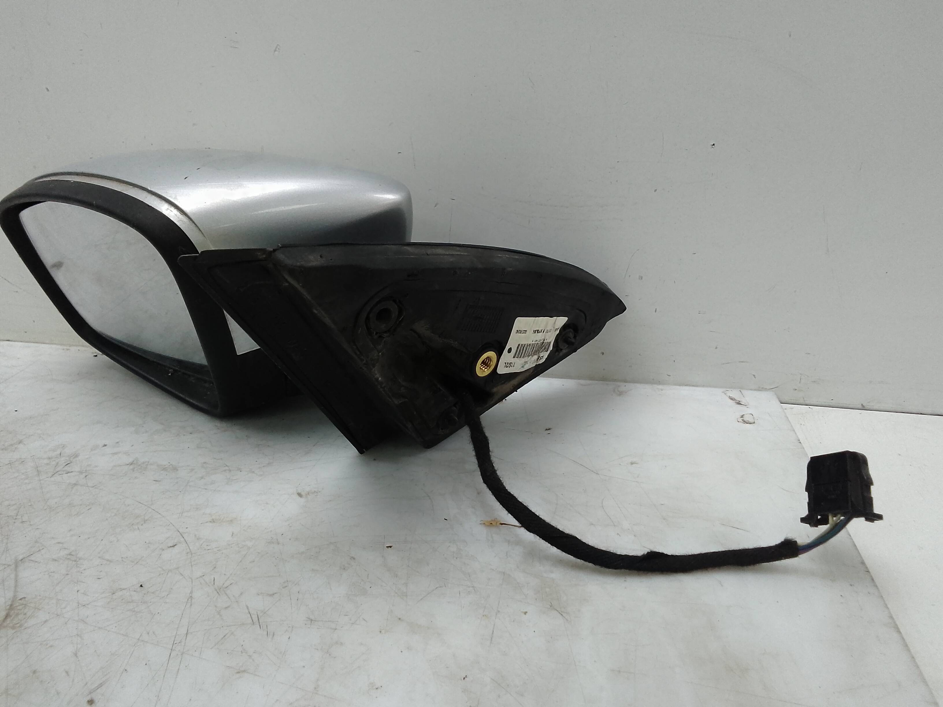 Retrovisor izquierdo electrico seat toledo (kg3)(07.2012->)