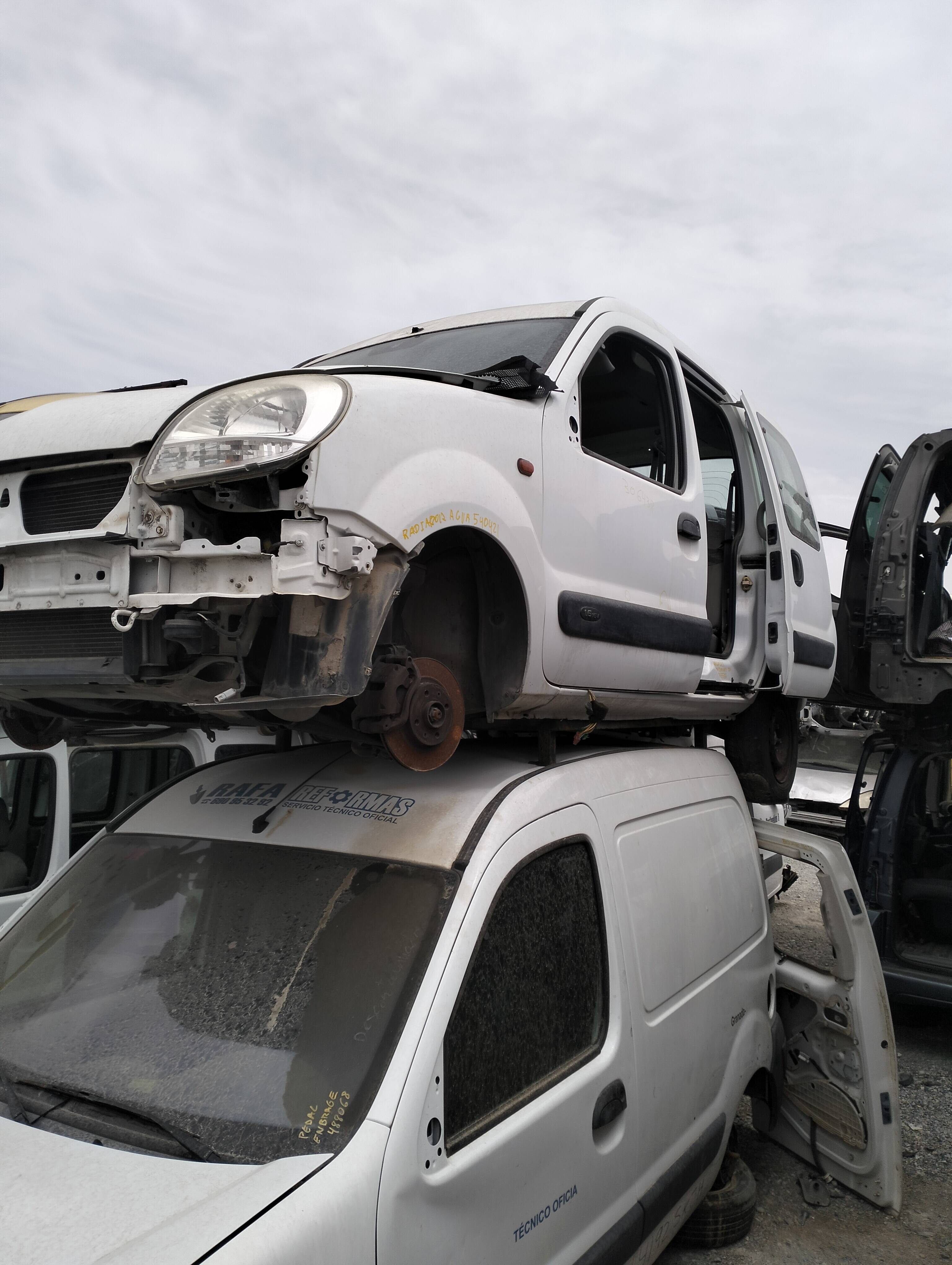 Aleta delantera izquierda renault kangoo i (f/kc0)(2003->)