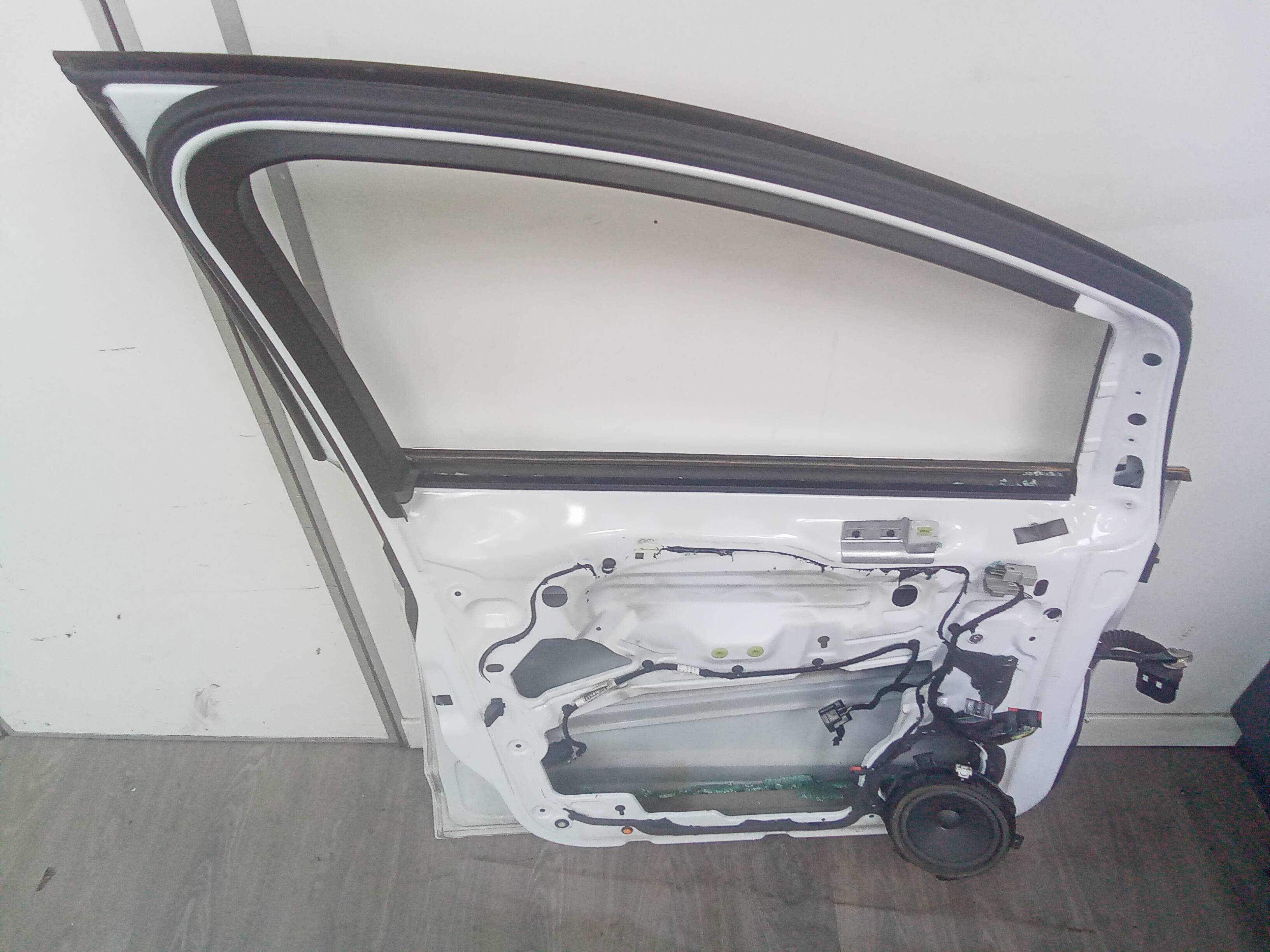 Puerta delantera izquierda ford c-max (cb7)(2010->)