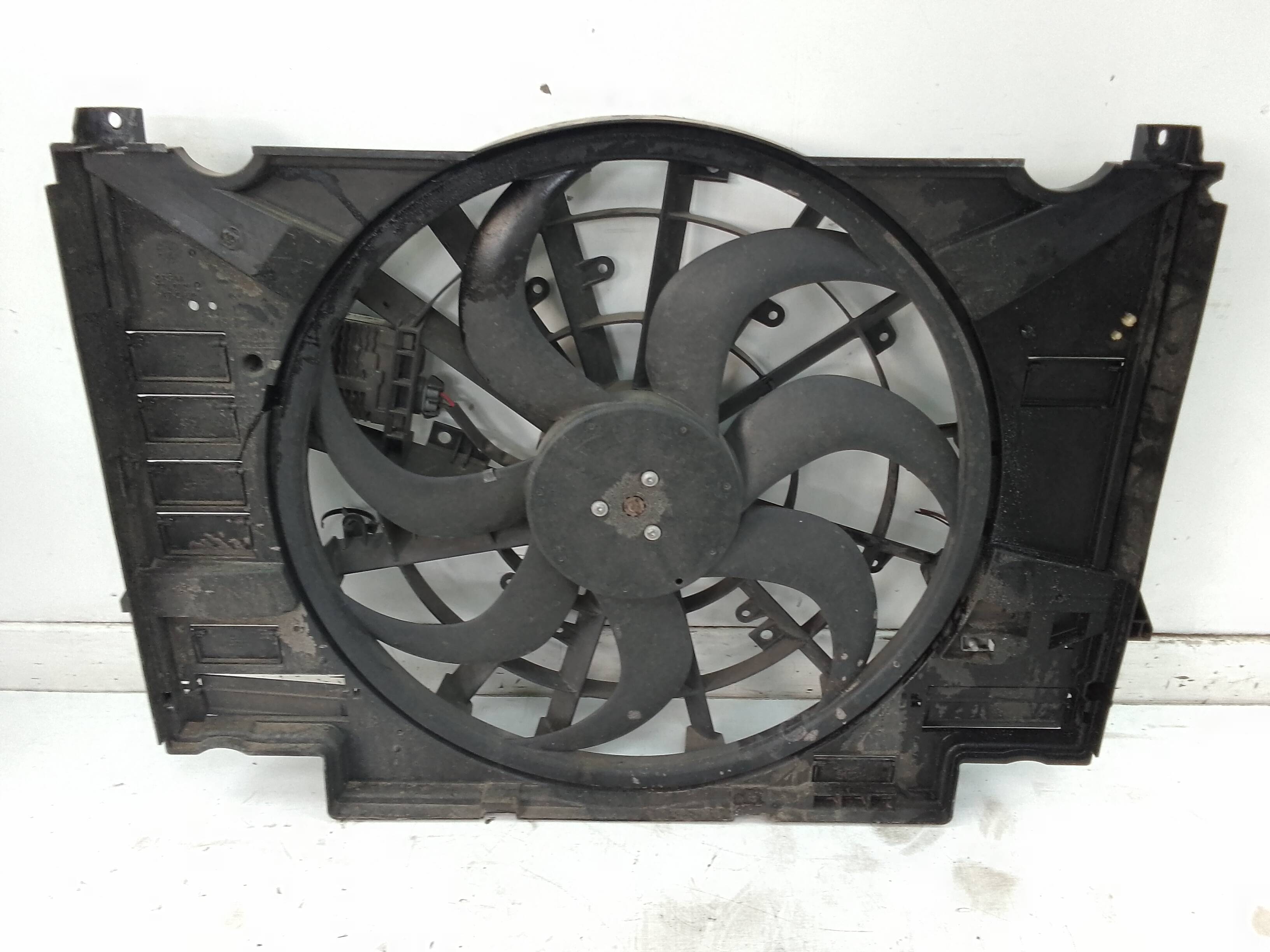 Electroventilador jaguar xf (04.2015->)