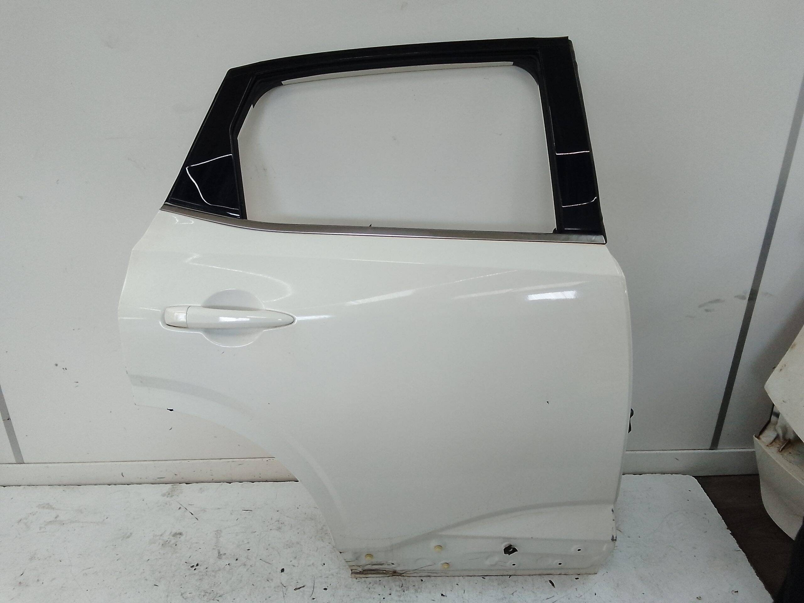 Puerta trasera derecha nissan qashqai (j12)(03.2021->)