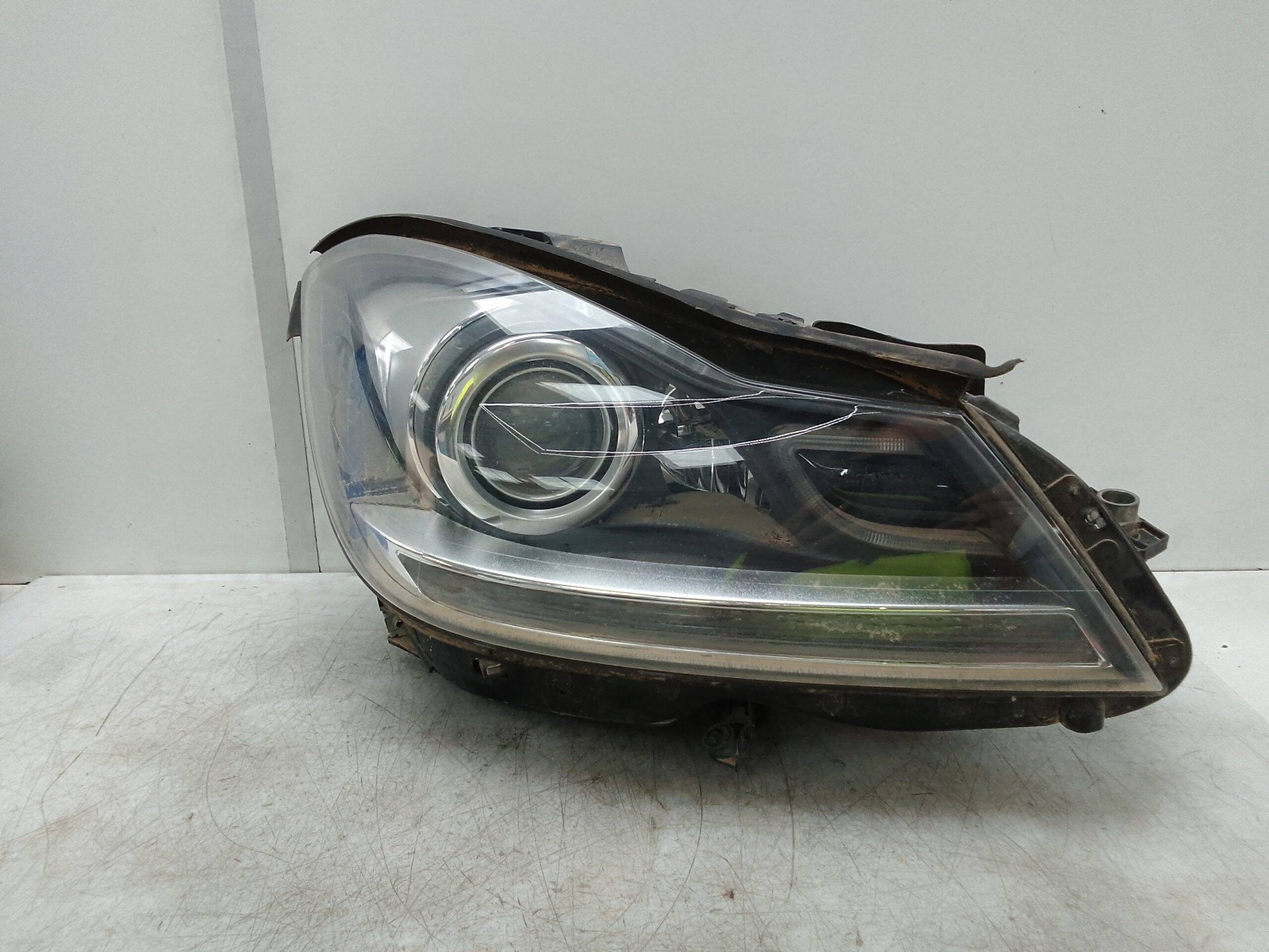 Faro derecho mercedes-benz clase c (bm 204) coupe (01.2011->)