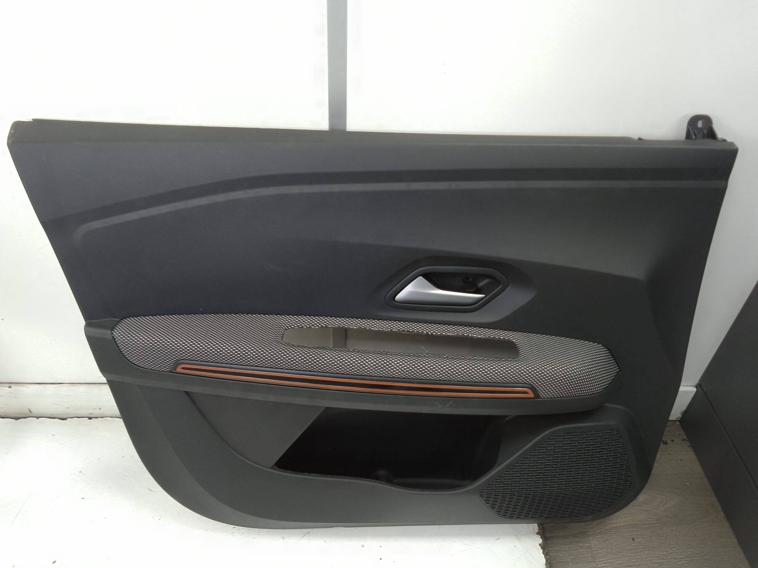 Guarnecido puerta delantera izquierda dacia sandero iii (10.2020->)