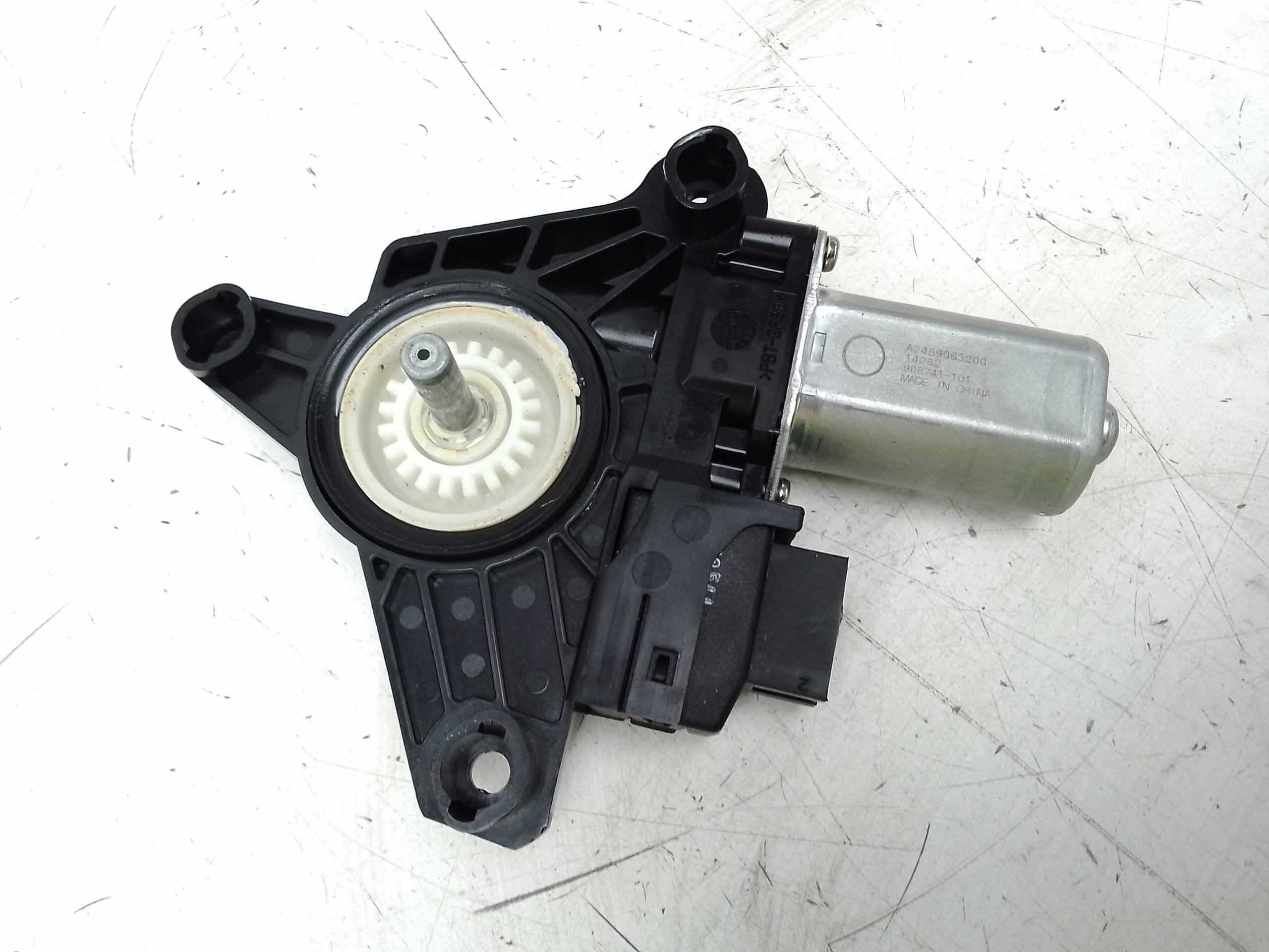 Motor elevalunas trasero derecho mercedes-benz clase a (bm 176)(06.2012->)