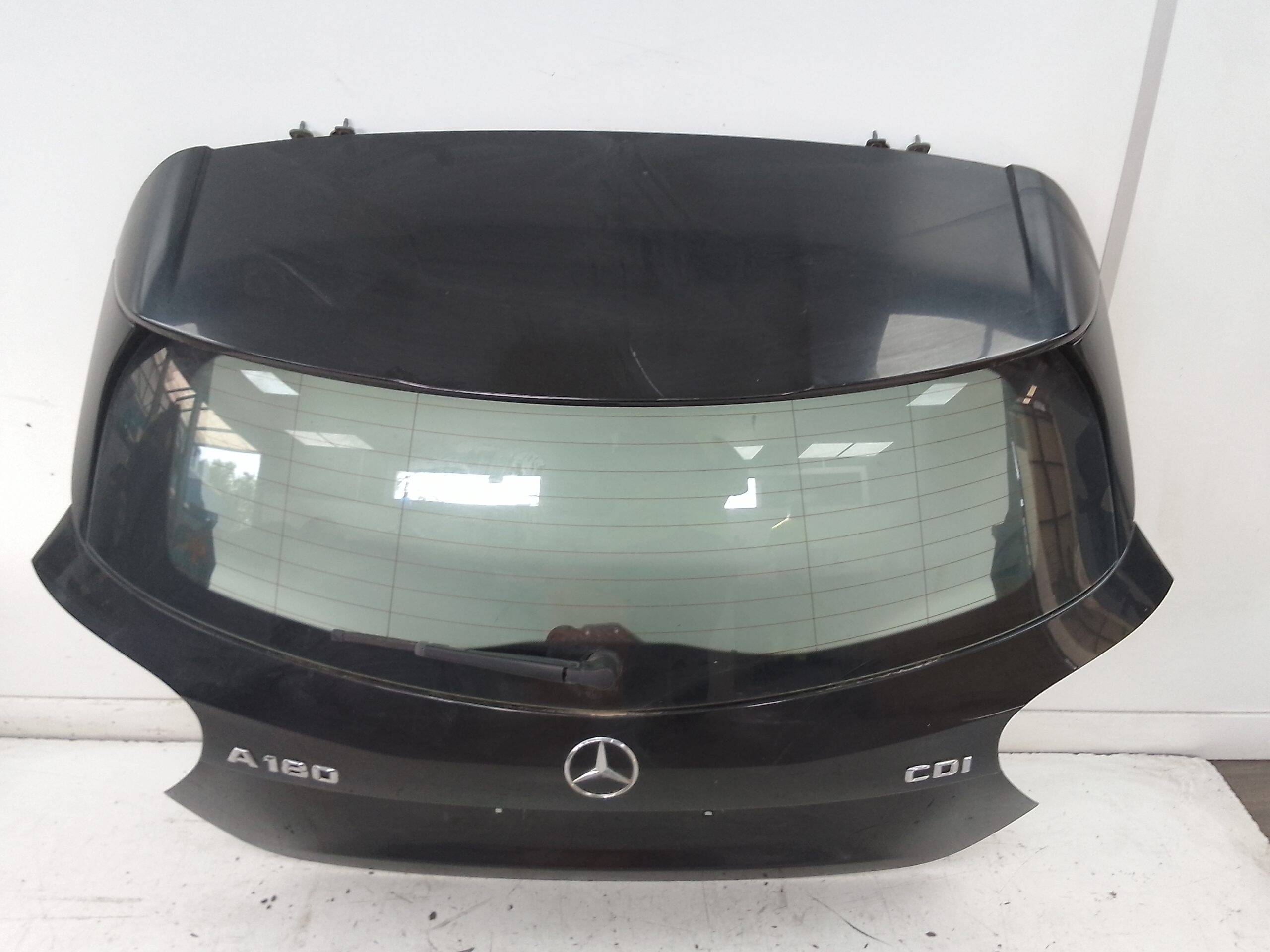 Porton trasero mercedes-benz clase a (bm 176)(06.2012->)