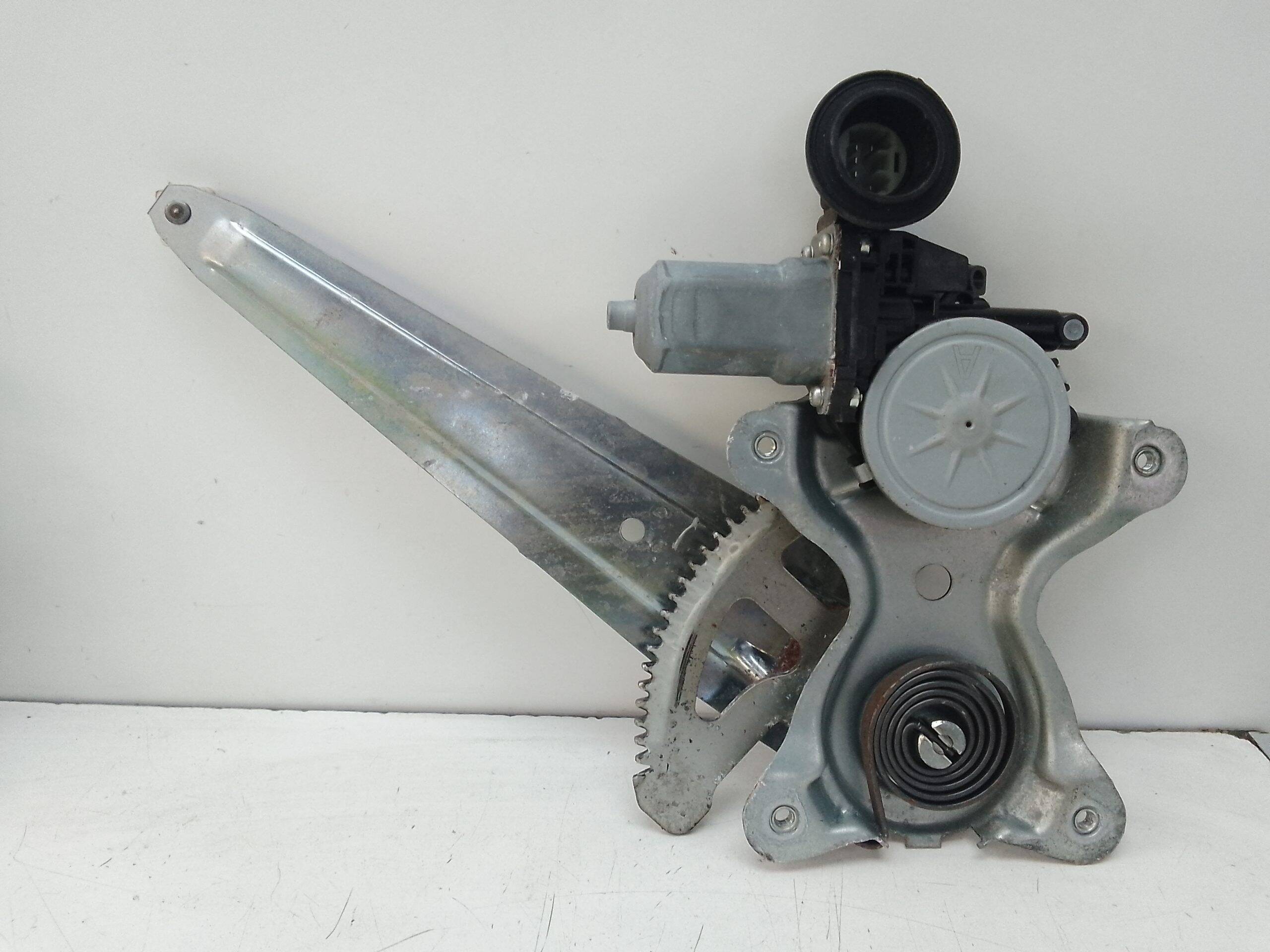 Motor elevalunas trasero izquierdo lexus rx 300 (mcu35)(2003->)