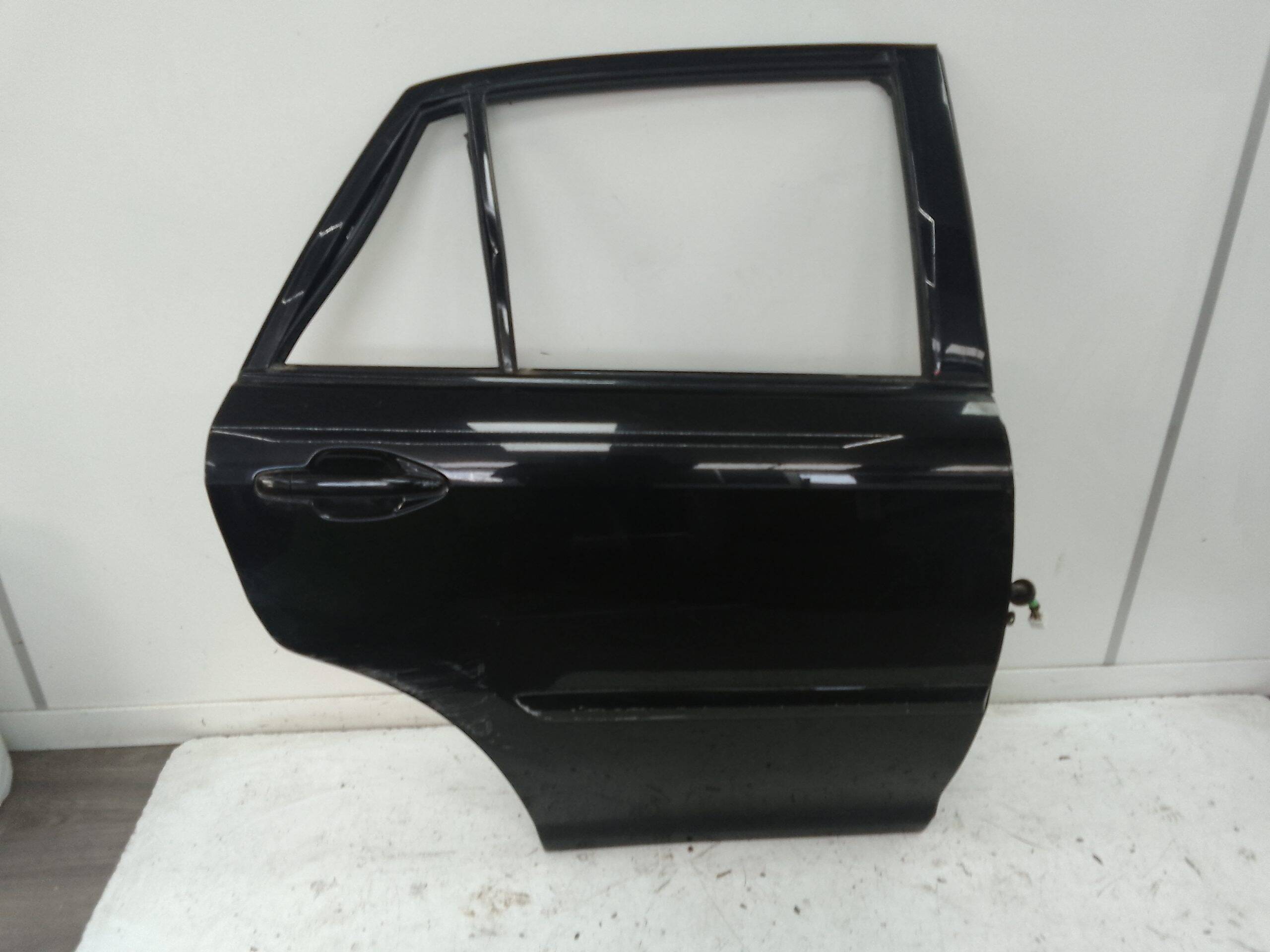 Puerta trasera izquierda lexus rx 300 (mcu35)(2003->)