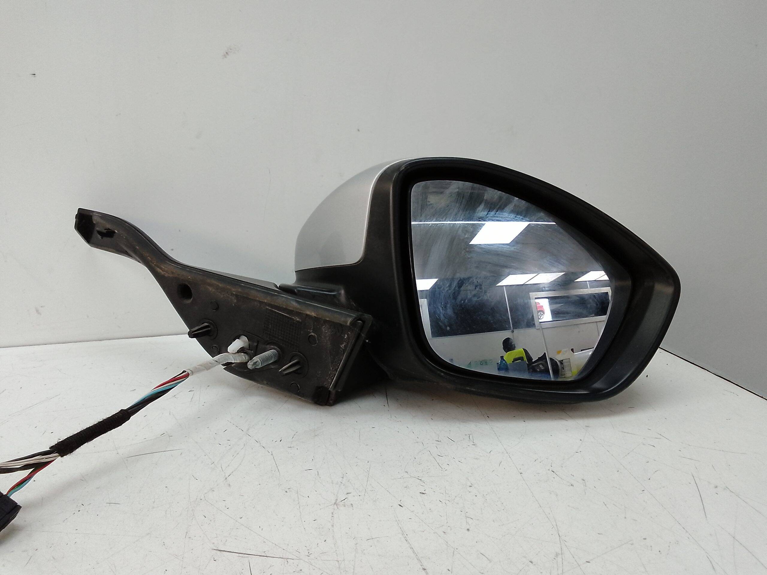 Retrovisor derecho peugeot 2008 (p1)(11.2019->)