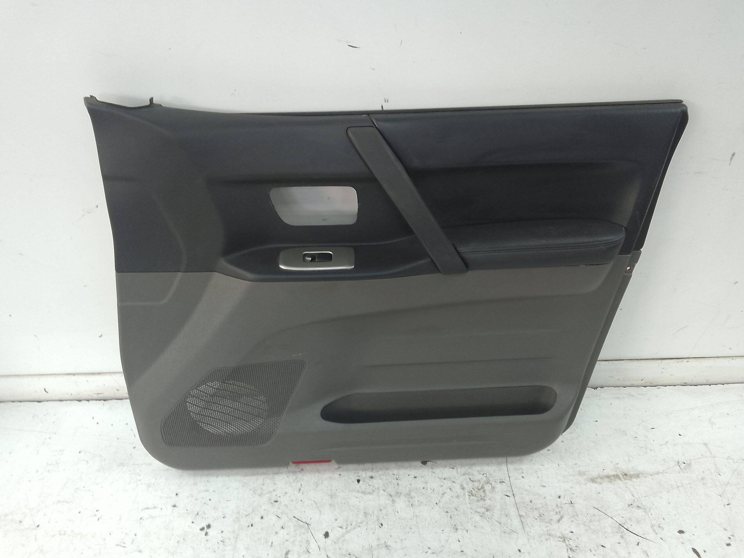 Guarnecido puerta delantera derecha mitsubishi montero (v60/v70)(2000->)