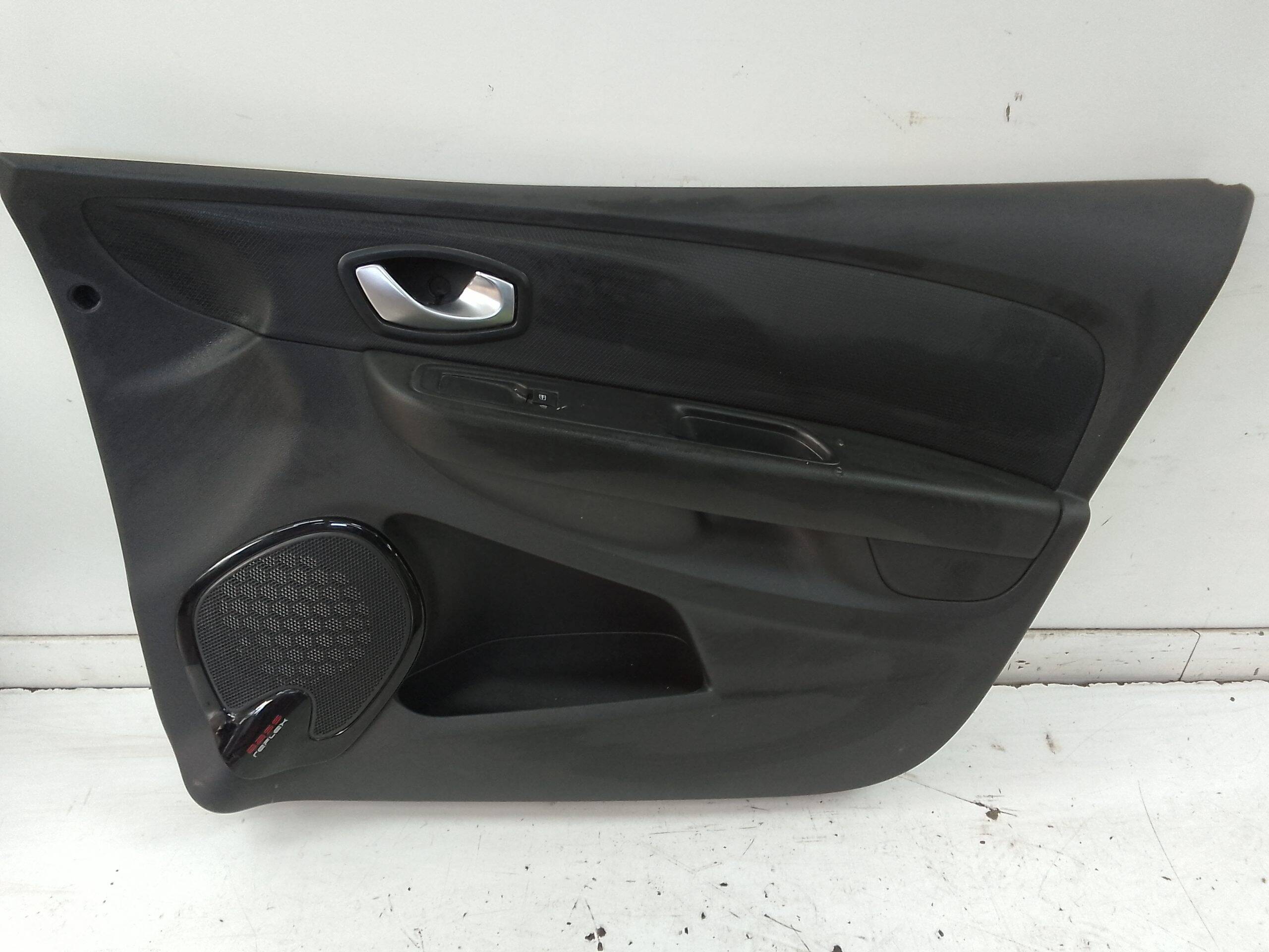 Guarnecido puerta delantera derecha renault clio iv (2012->)