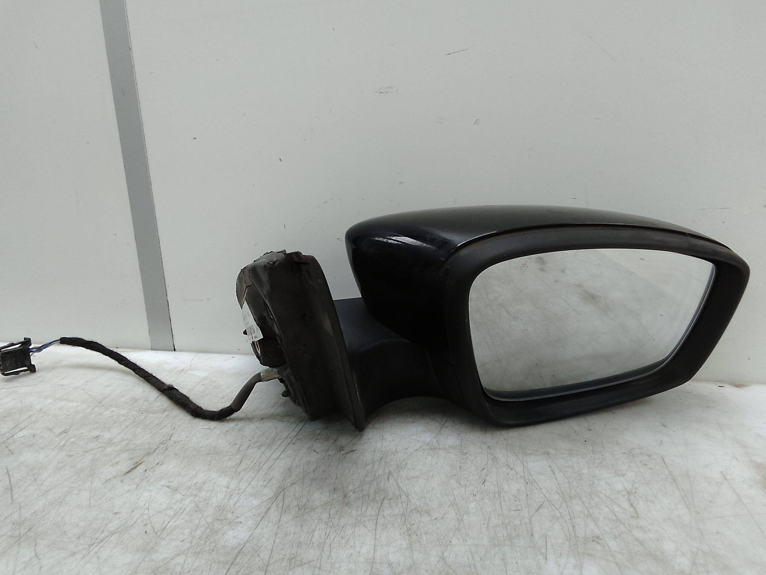 Retrovisor derecho electrico seat toledo (kg3)(07.2012->)