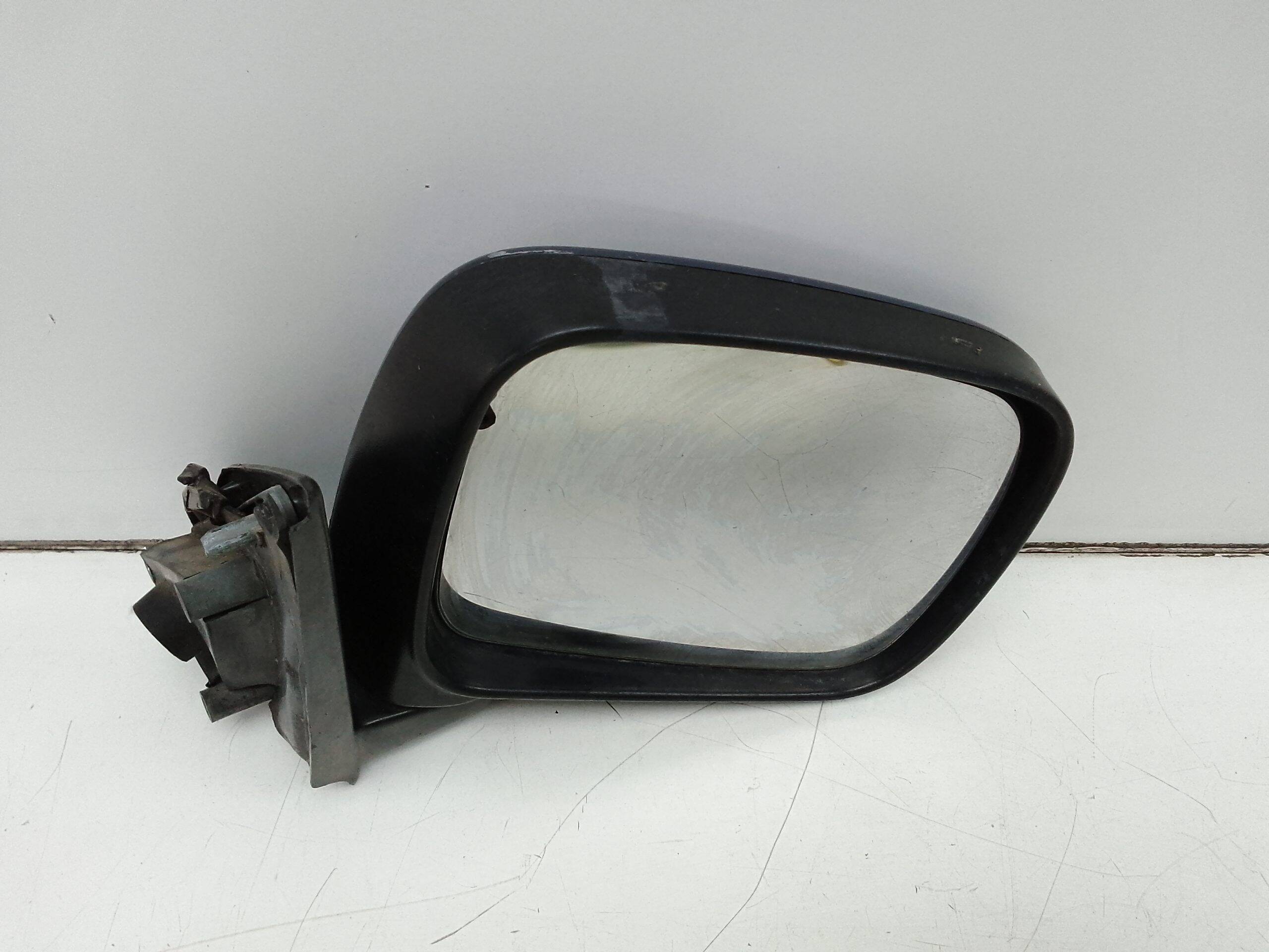 Retrovisor derecho nissan terrano ii (r20)(02.1993->)