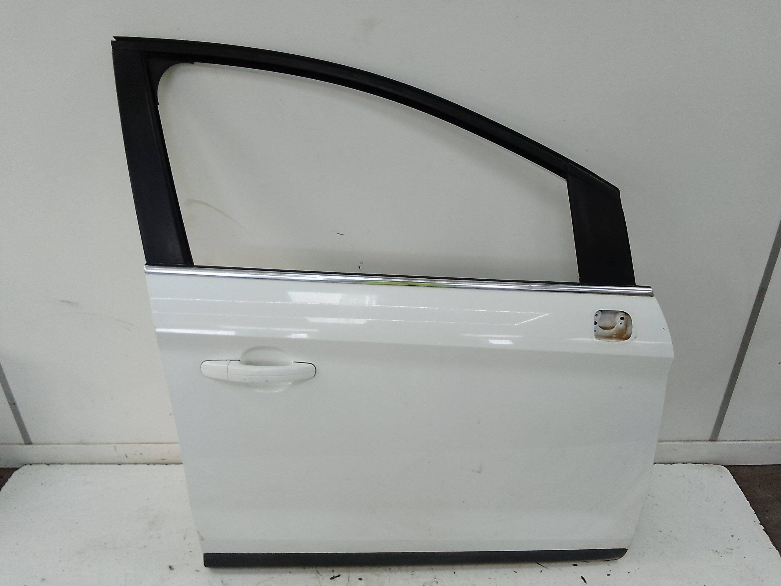 Puerta delantera derecha ford kuga (cbv)(2008->)