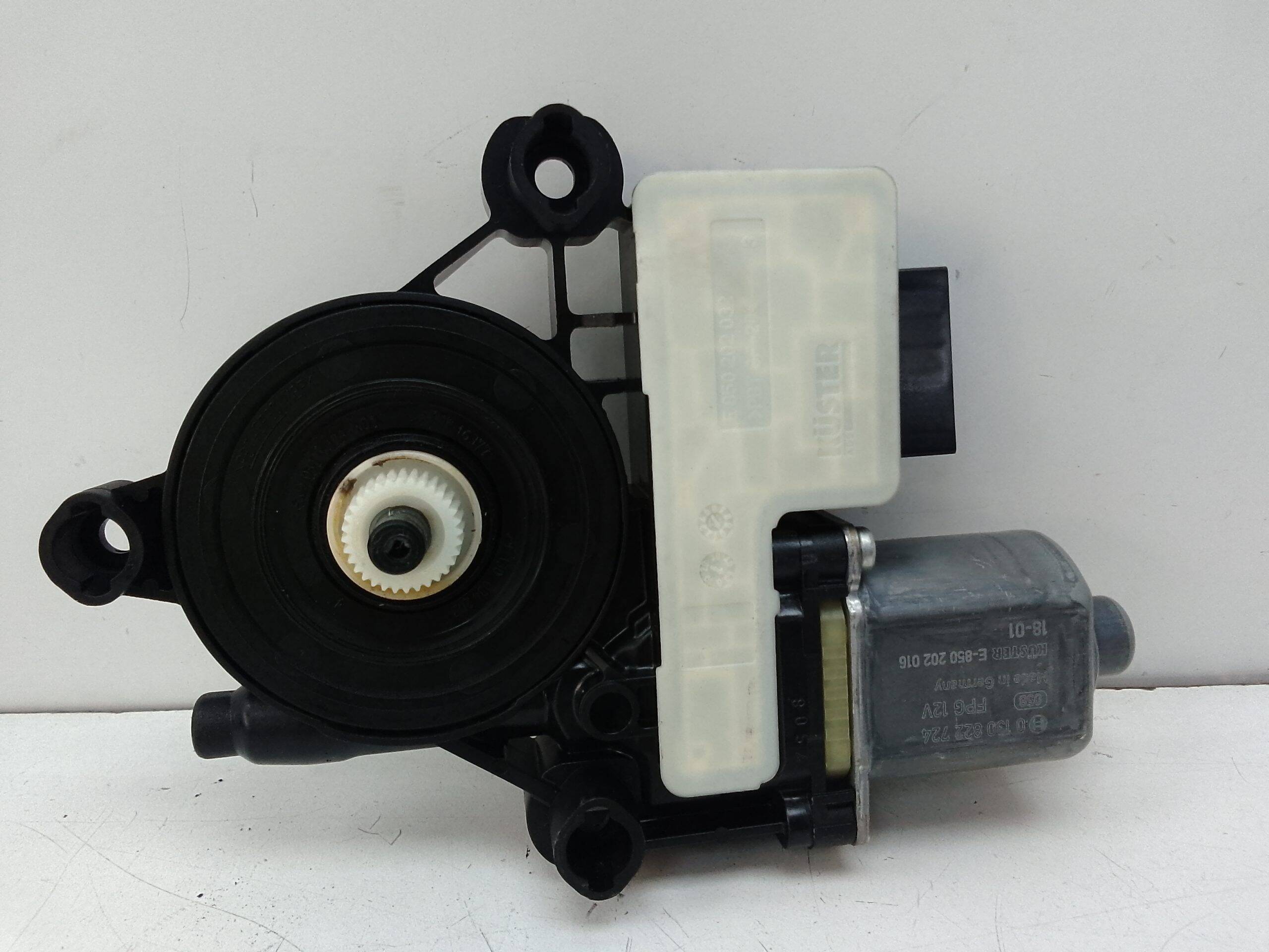 Motor elevalunas trasero derecho seat leon st 5f8 (10.2013->)