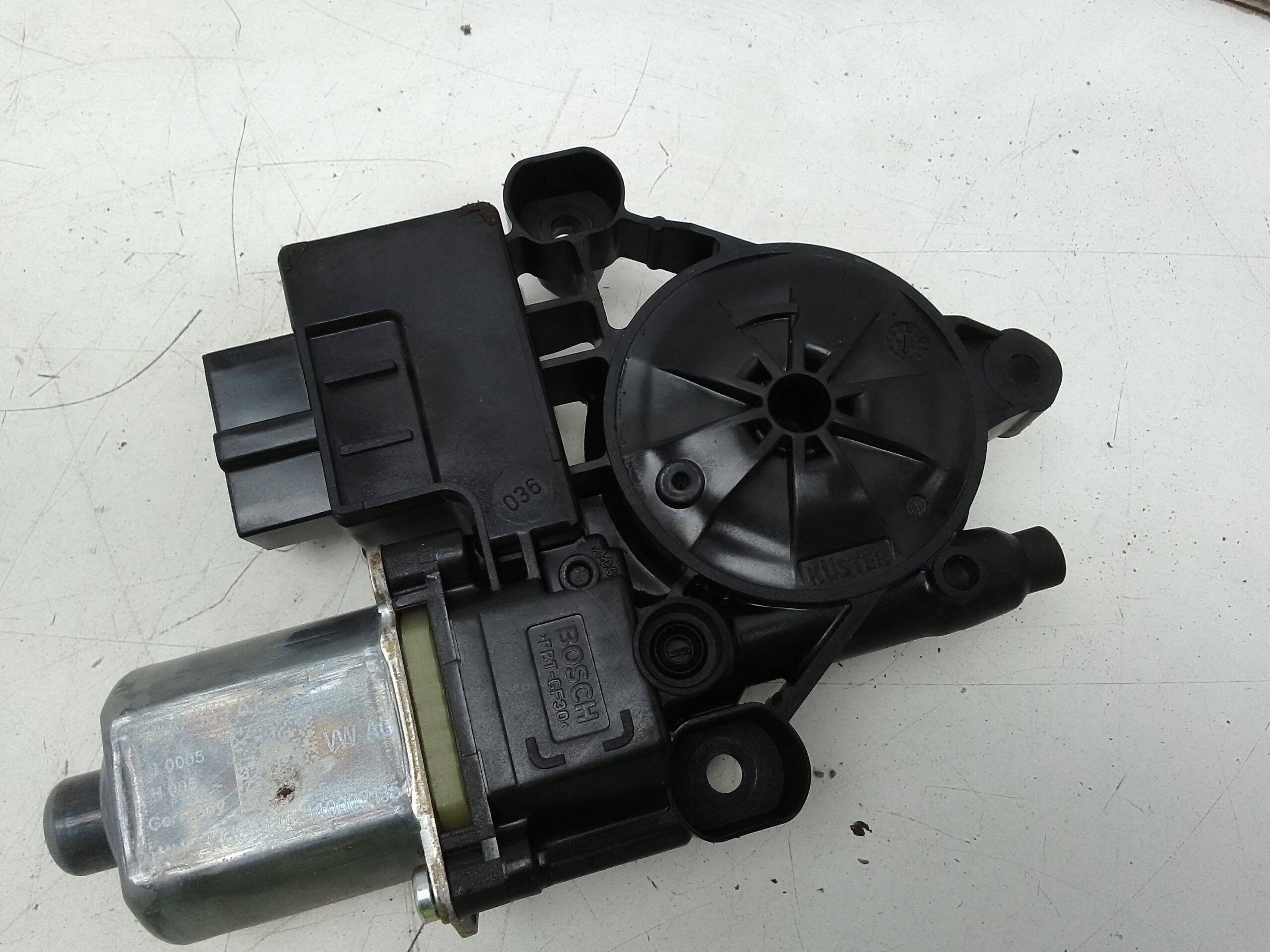 Motor elevalunas trasero derecho skoda octavia berlina (5e3)(01.2013->)