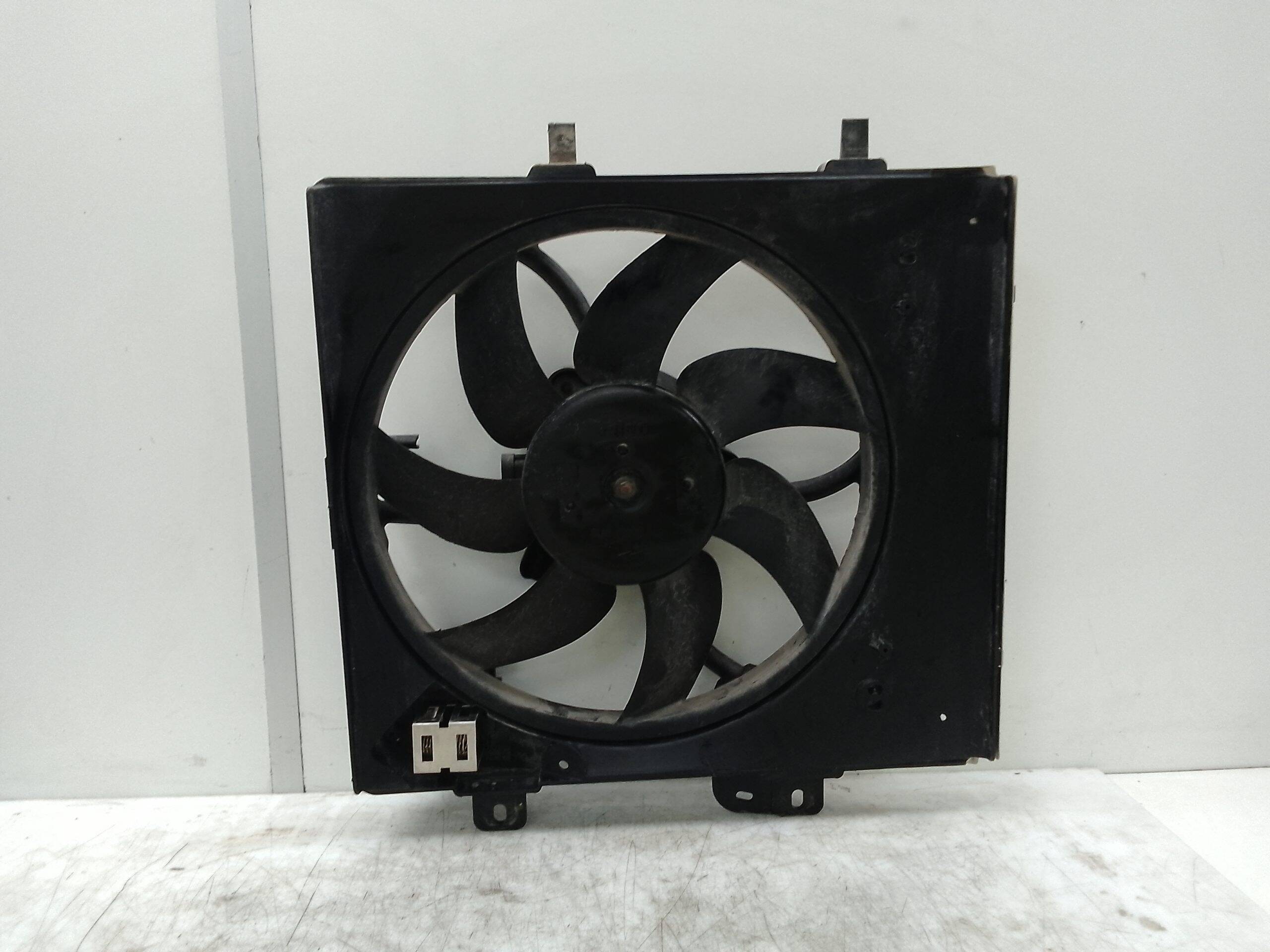 Electroventilador izquierdo citroen c4 cactus (2014->)