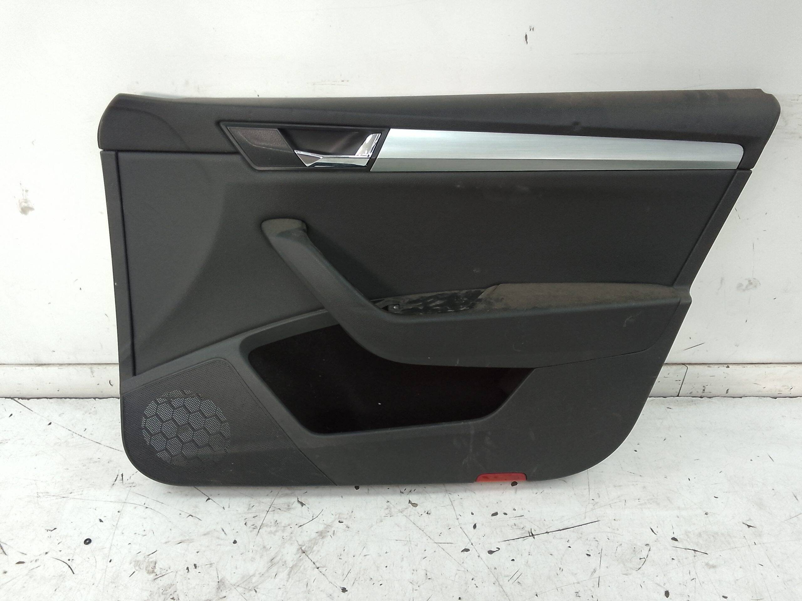 Guarnecido puerta delantera izquierda skoda superb combi (3v5)(06.2015->)