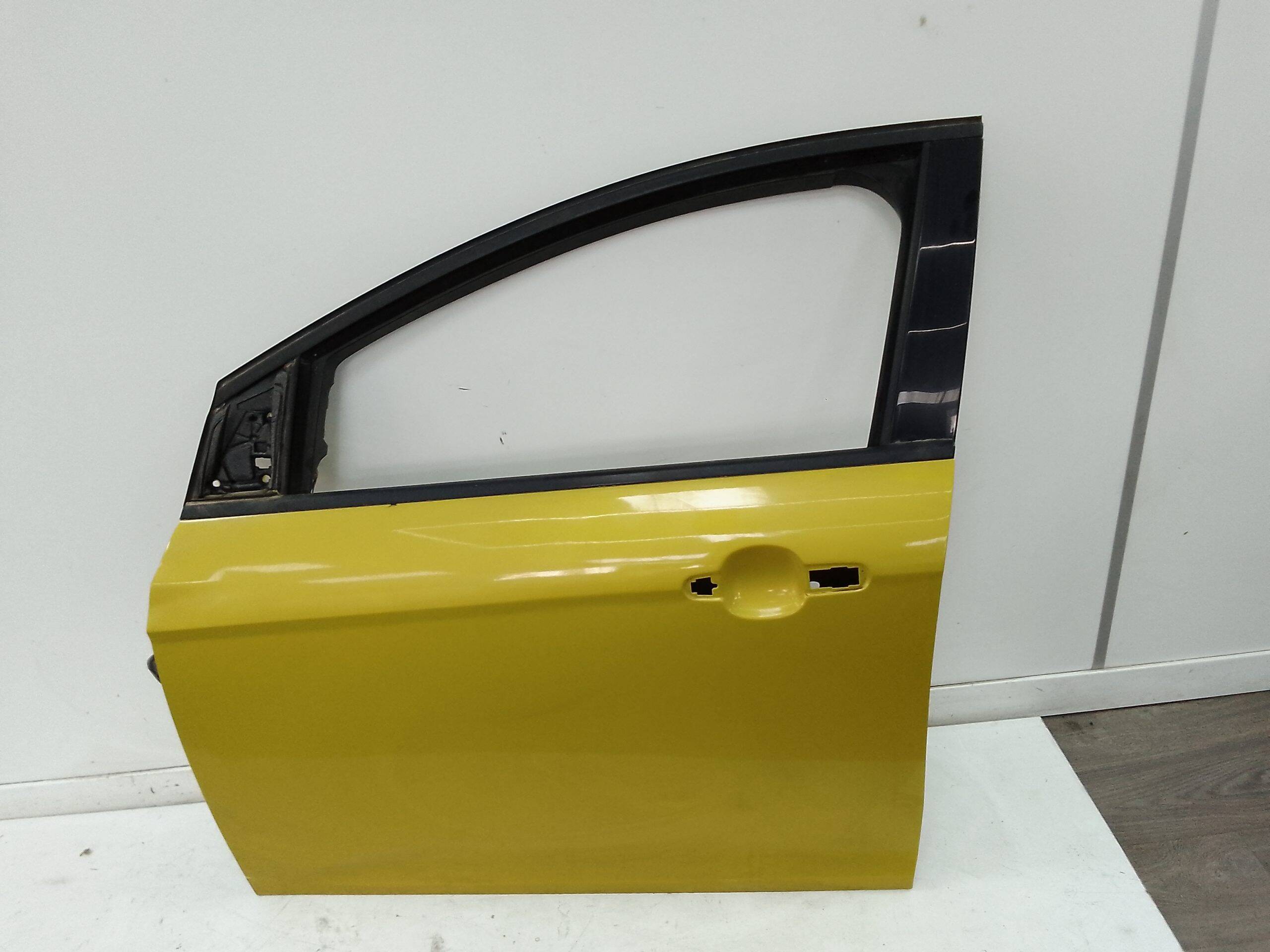 Puerta delantera izquierda ford focus berlina (cb8)(2010->)