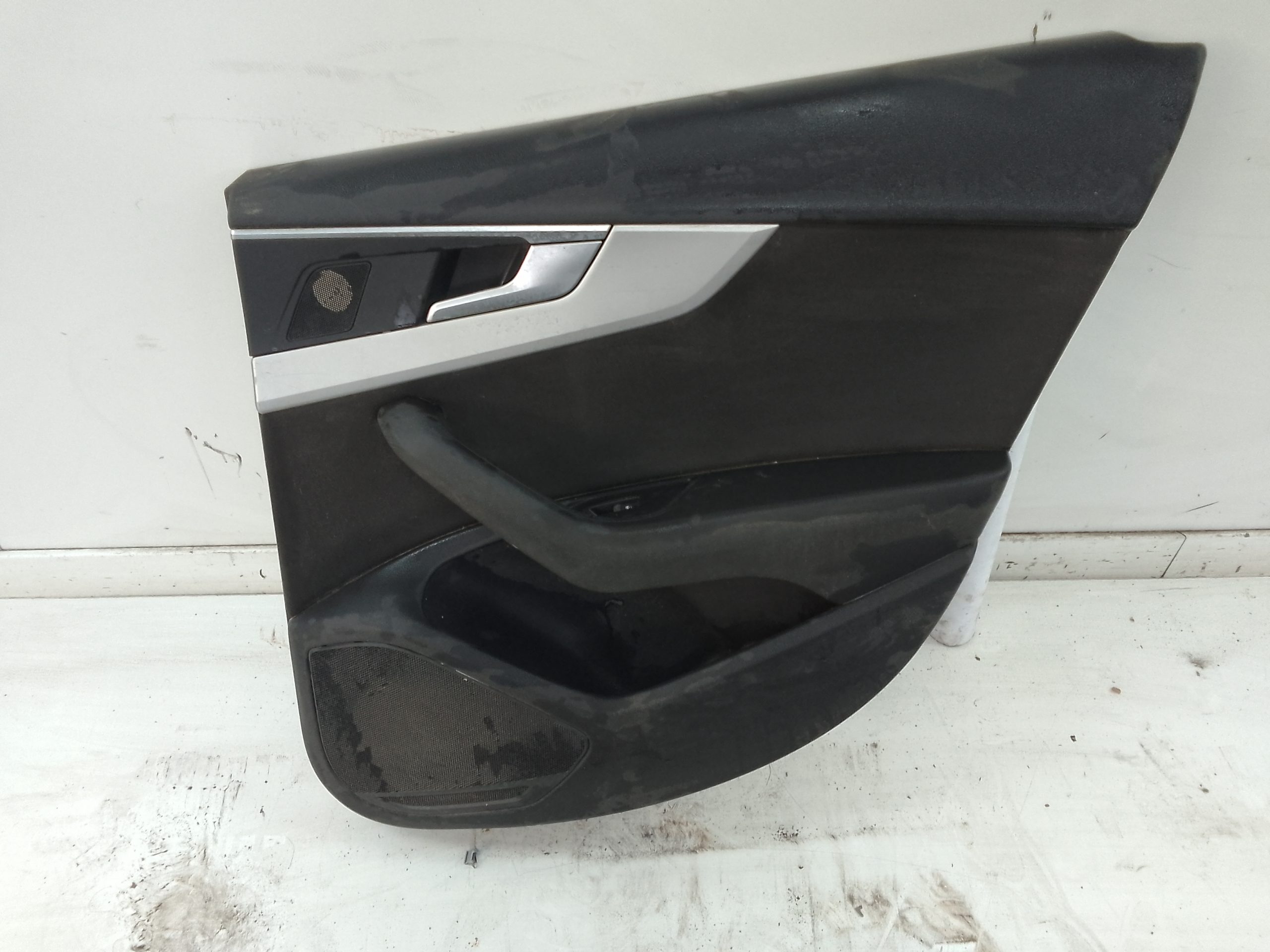 Guarnecido puerta trasera derecha audi a4 berlina (8w2)(08.2015->)